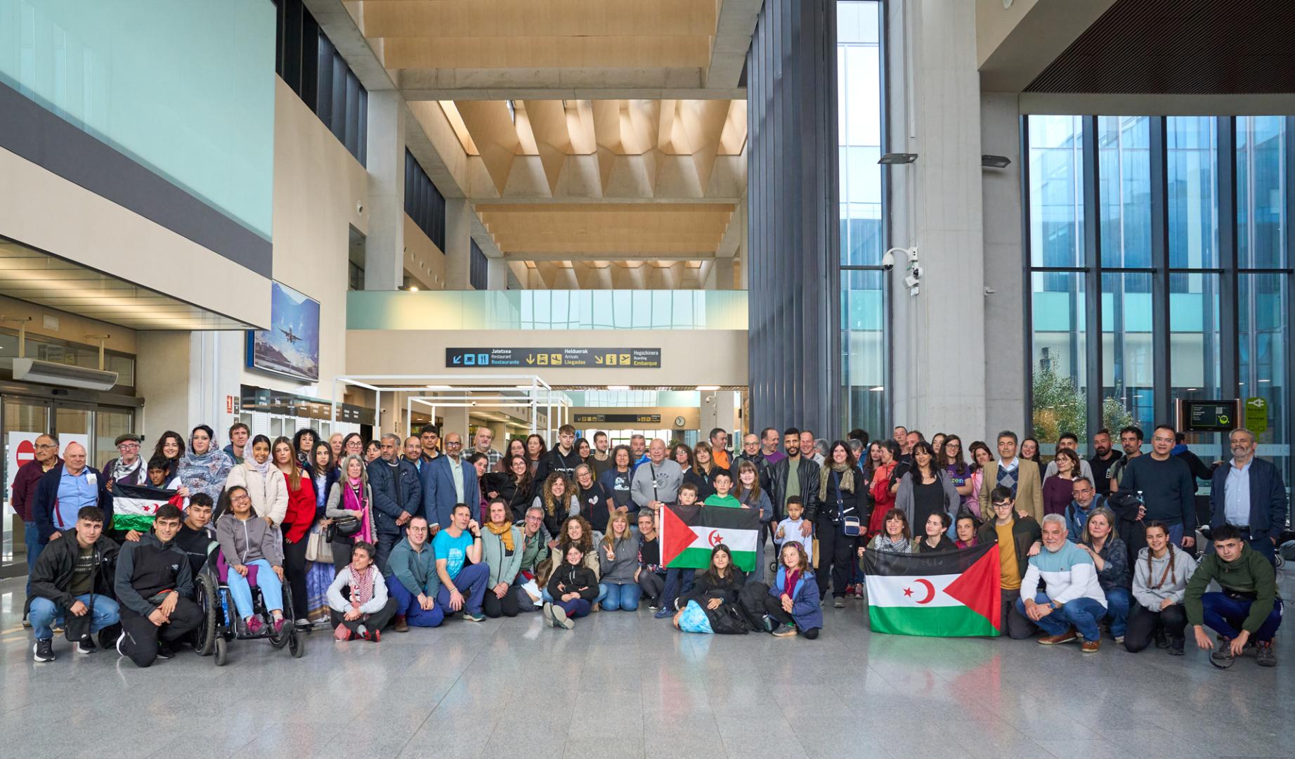Vuelo solidario desde Noáin a los campamentos saharauis: 147 personas parten desde Navarra