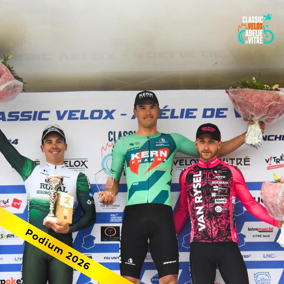 Marc Brsutenga, en el podio.