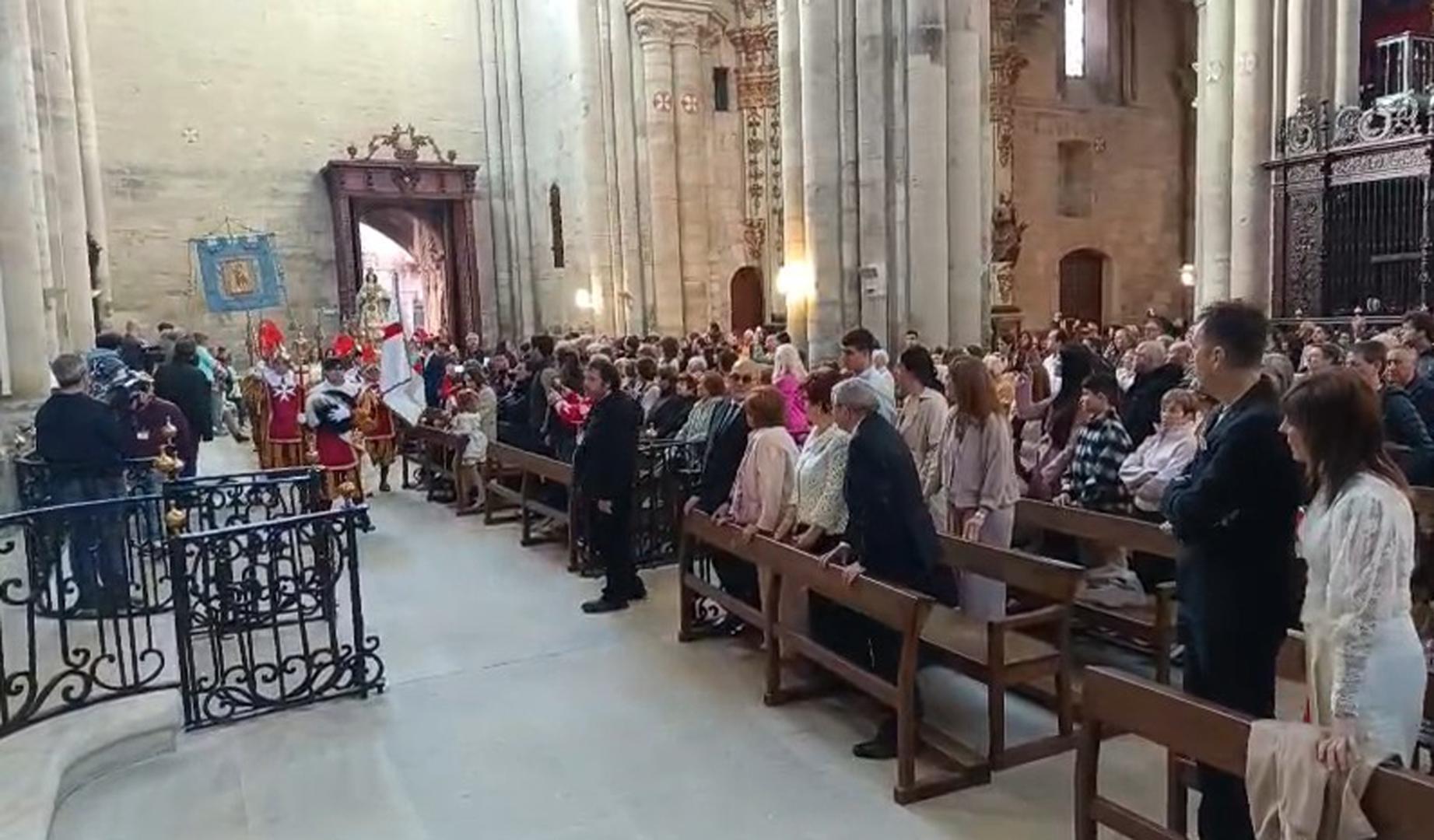 Llegada del Ángel a la Catedral de Tudela