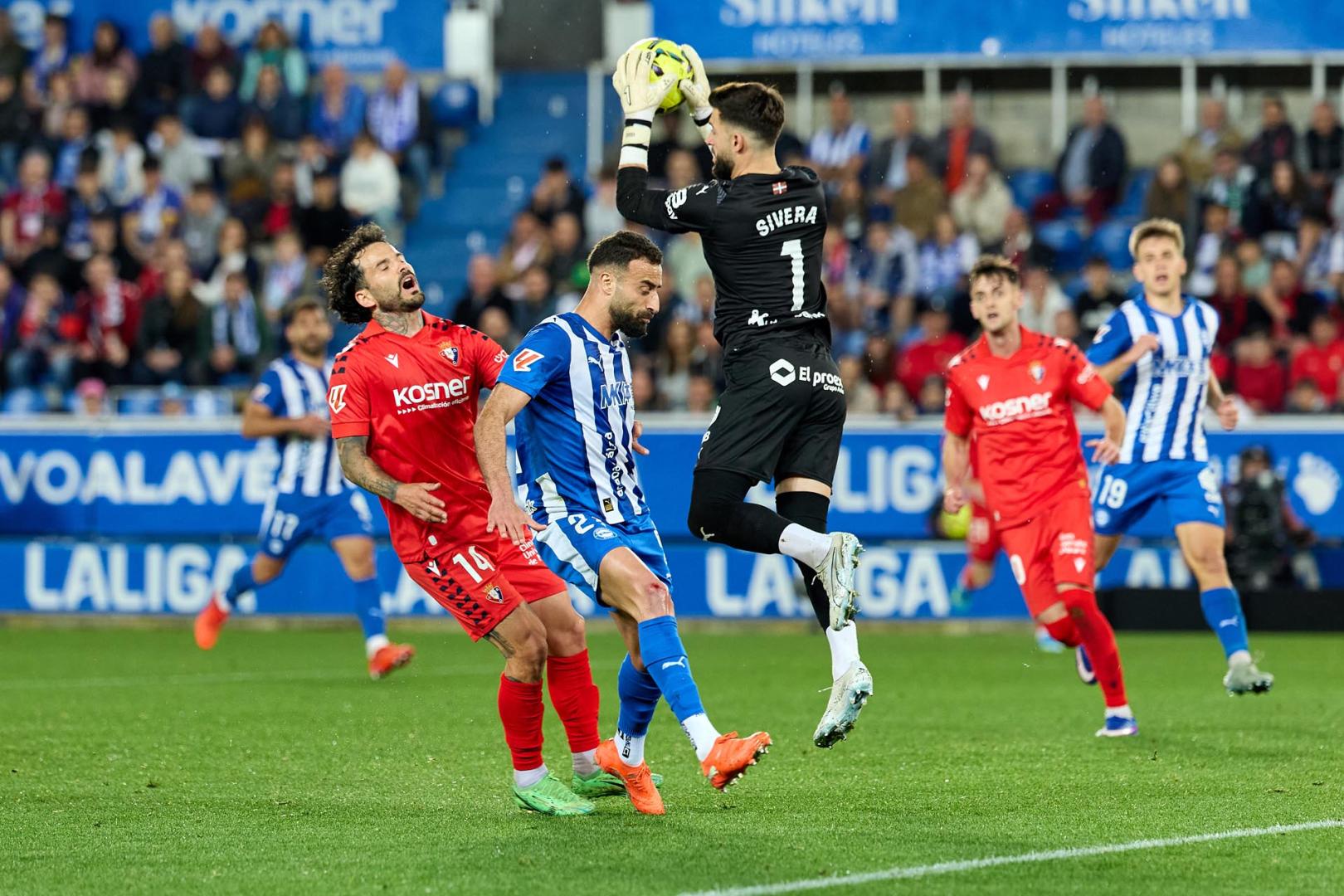 Fotos del Alavés 1-1 Osasuna de la jornada 30