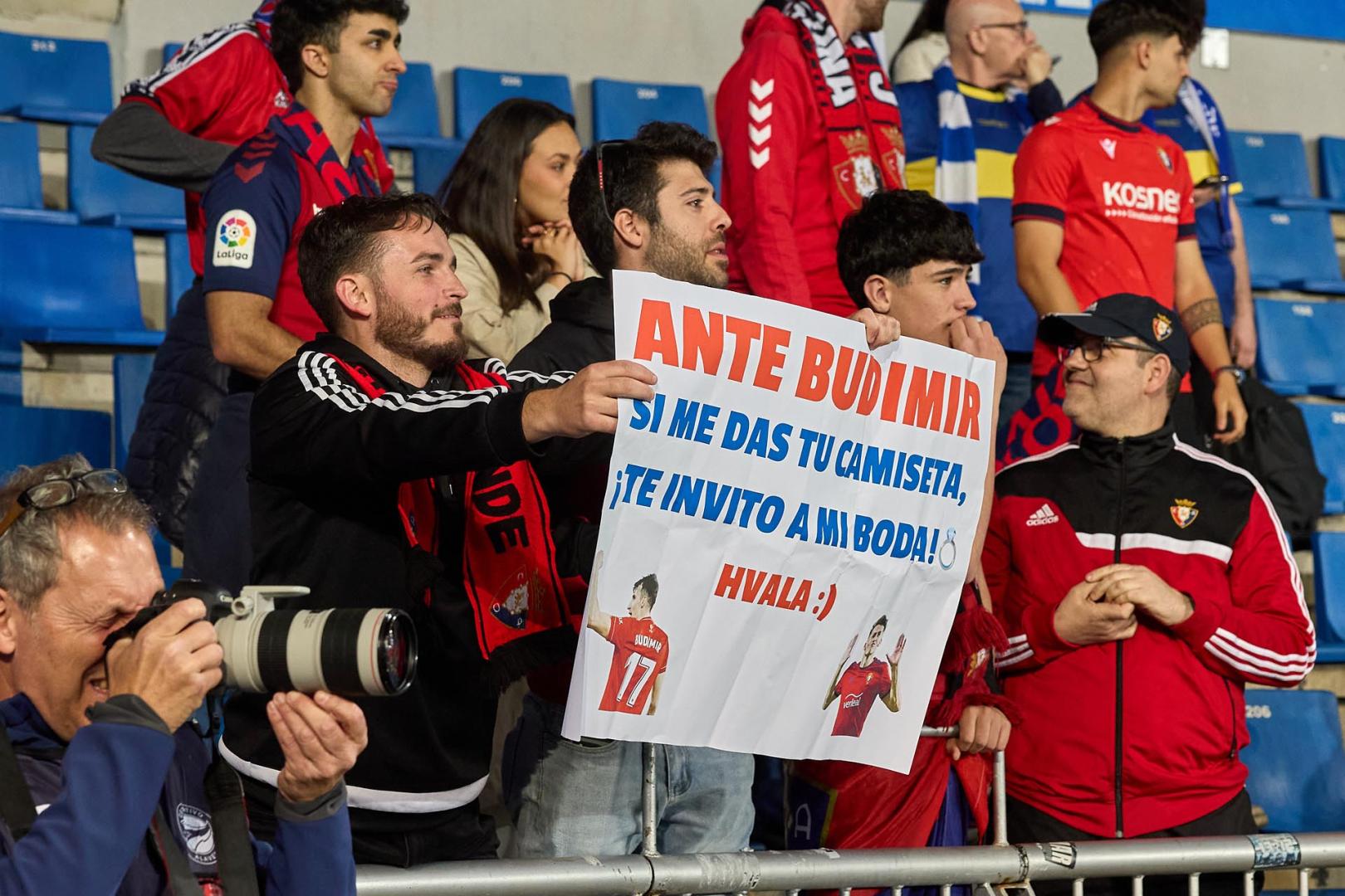 Fotos del Alavés 1-1 Osasuna de la jornada 30