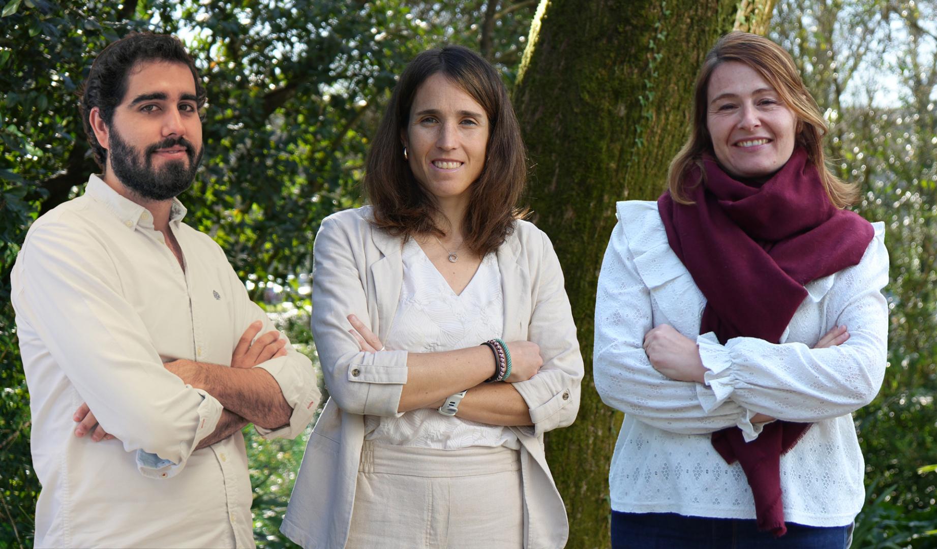 Leire Labaka, Josune Hernantes y Fernando María de Villar Rosety, de la Escuela de Ingeniería Tecnun de la Universidad de Navarra