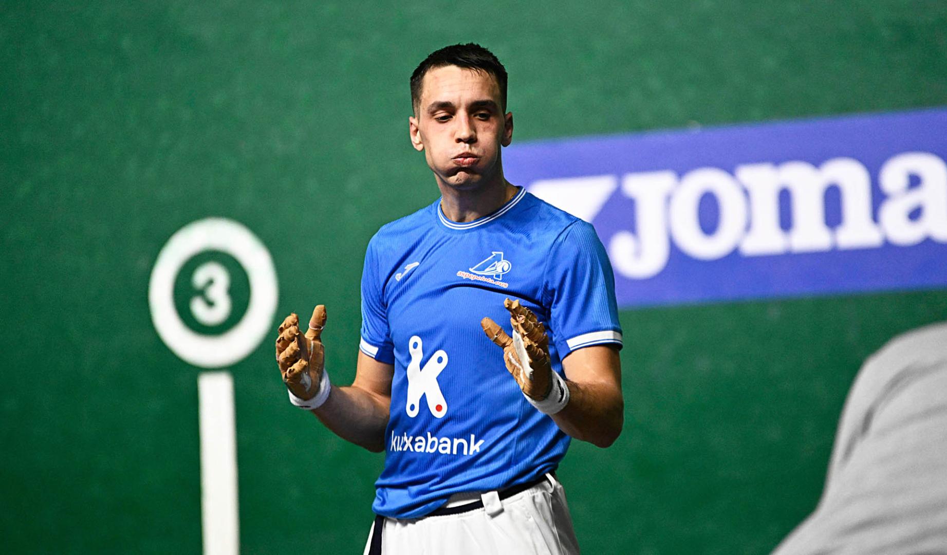 Javier Zabala hace un gesto en un partido anterior