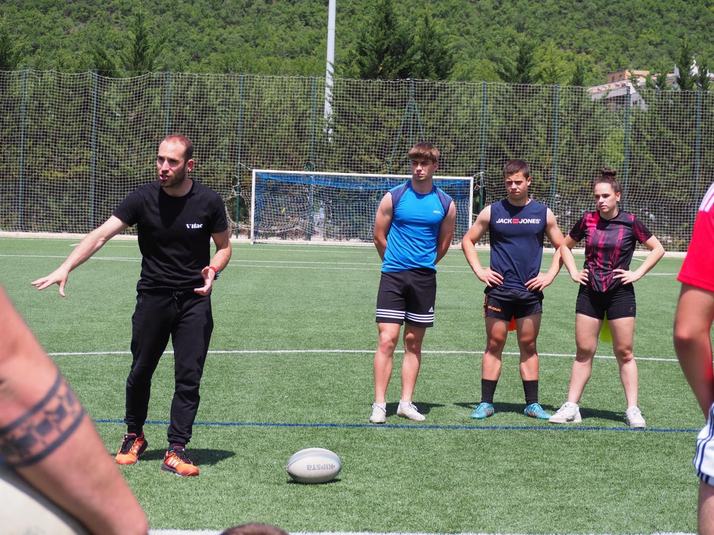 Aprender junto a un equipo que transmite pasión, experiencia y compromiso con el deporte.