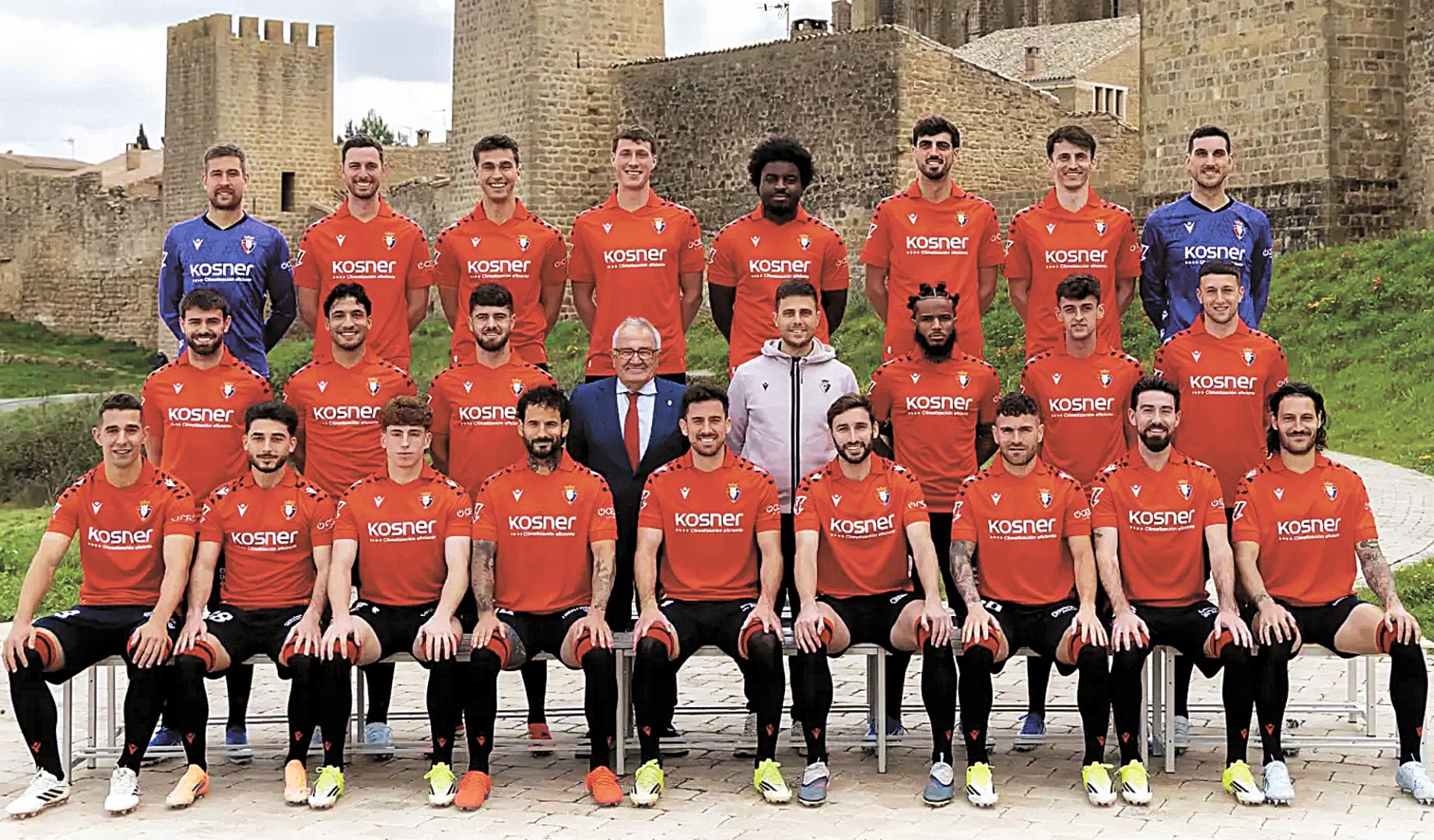 Primera plantilla del C.A. Osasuna