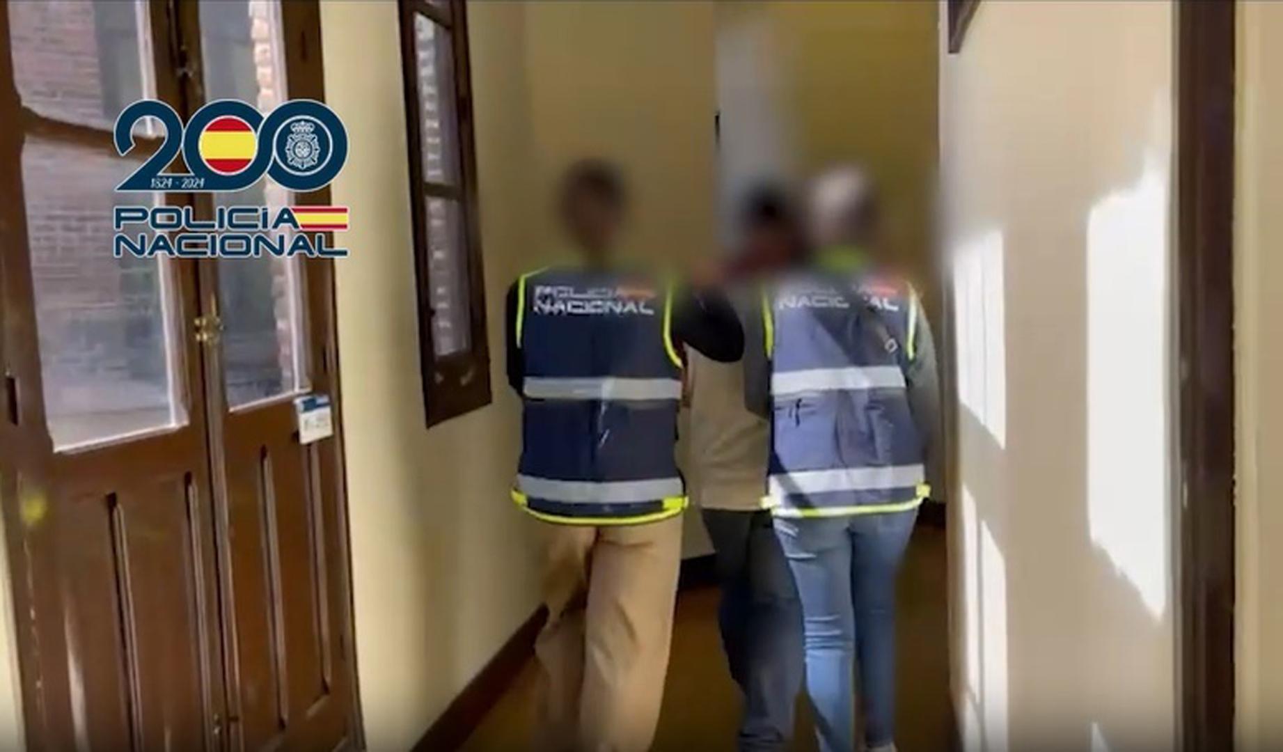 Detenido un hombre por estafar a jóvenes sudamericanos con la promesa de jugar en la élite del fútbol español