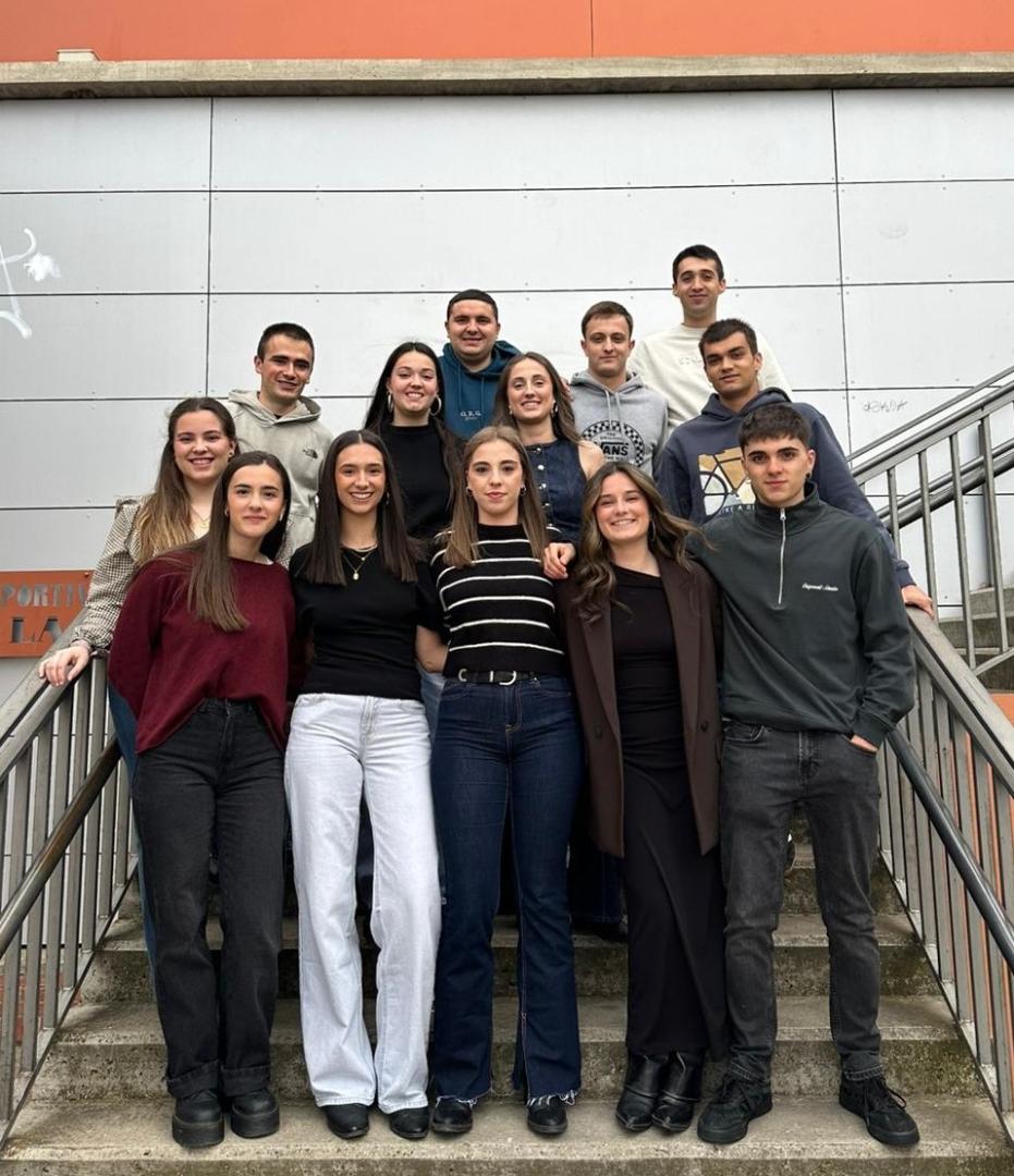 Jóvenes de La Carrera, asociación juvenil de Mendavia,