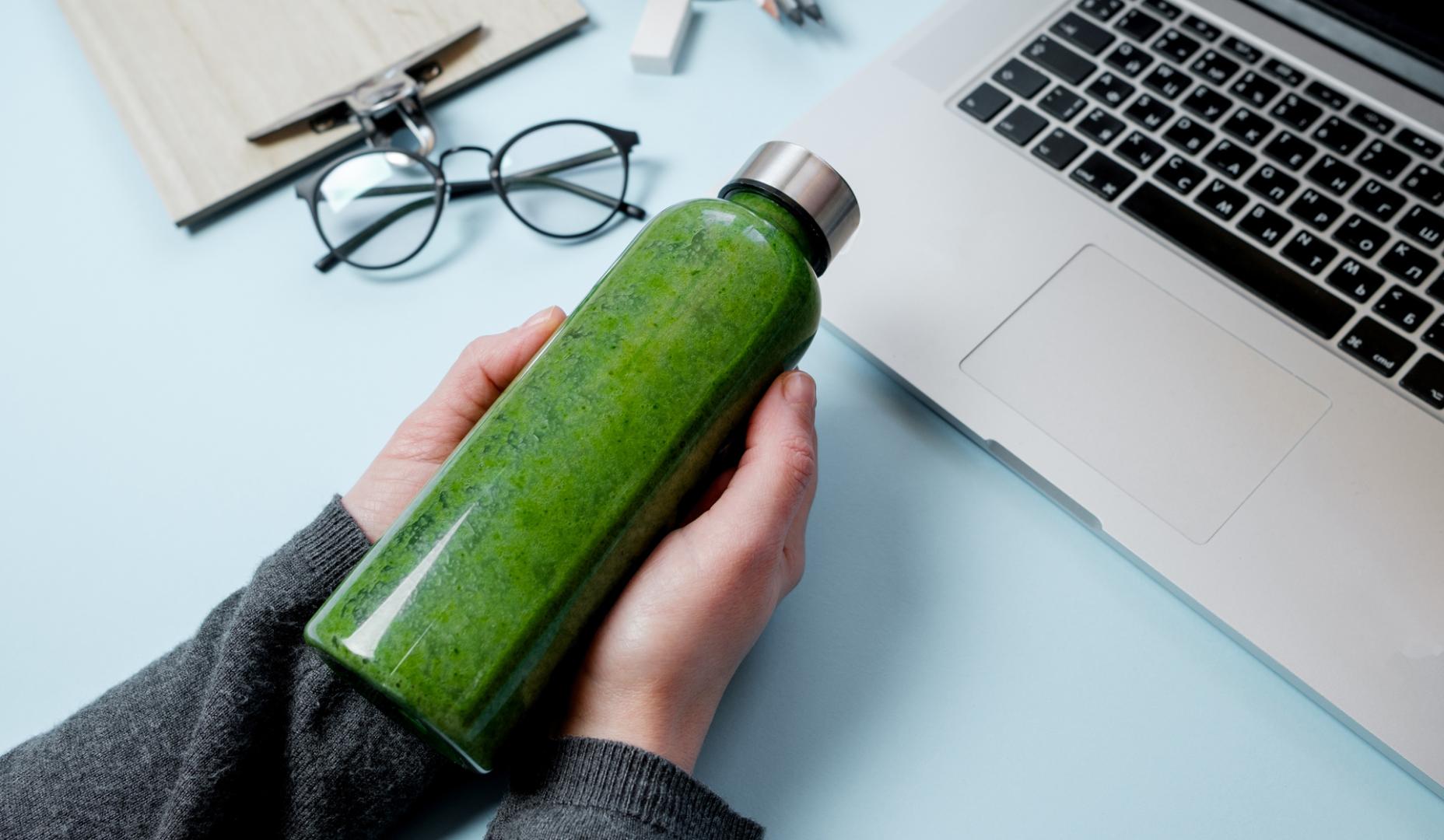 Para garantizar una higiene adecuada, no basta con enjuagar la botella