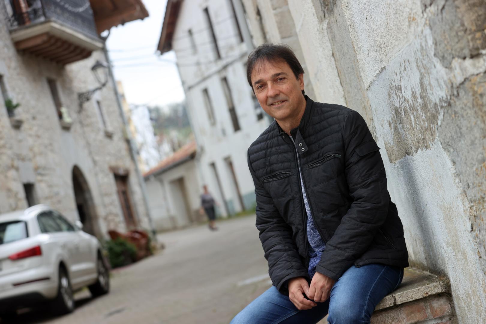 El entrenador de Irurtzun, Imanol Arregui, vive una nueva etapa en Osasuna Magna