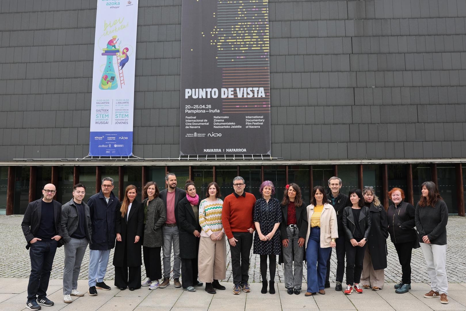 Organizadores del festival Punto de Vista y representantes de las entidades colaboradoras, ayer, en el Baluarte