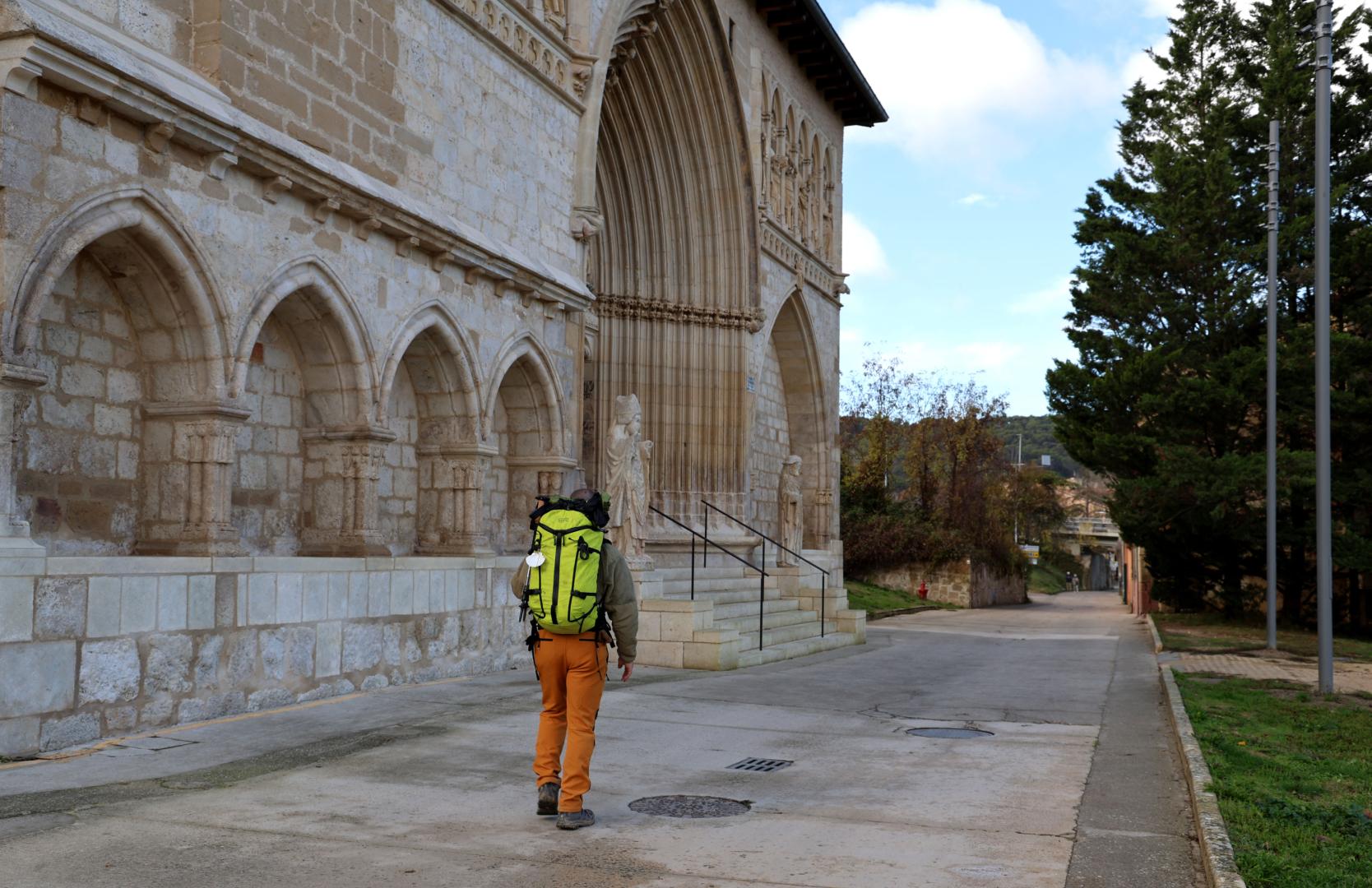 Acceso jacobeo a  Estella por Curtidores  ante de las obras que ahora se están ejecutando en este tramo.