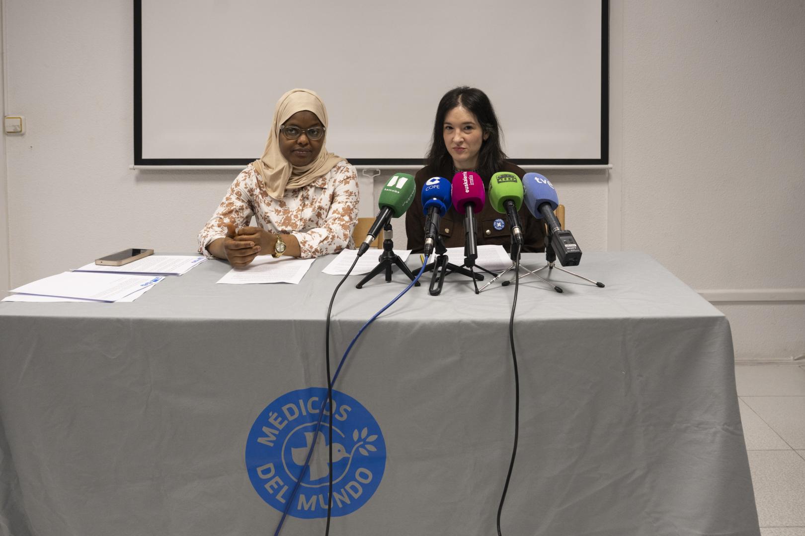 María Flamarique, coordinadora del área de inclusión de la organización y Djamila Djalo,socia de la organización Flor de África.