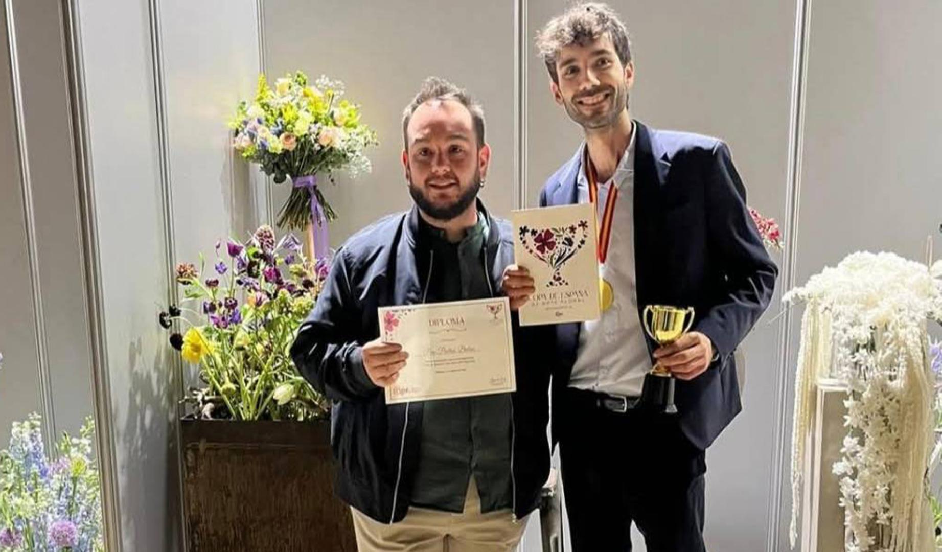 El tafallés Óscar Cabezón Barásoain, a la izda., con el catalán Pere Prados, ganadores del certamen