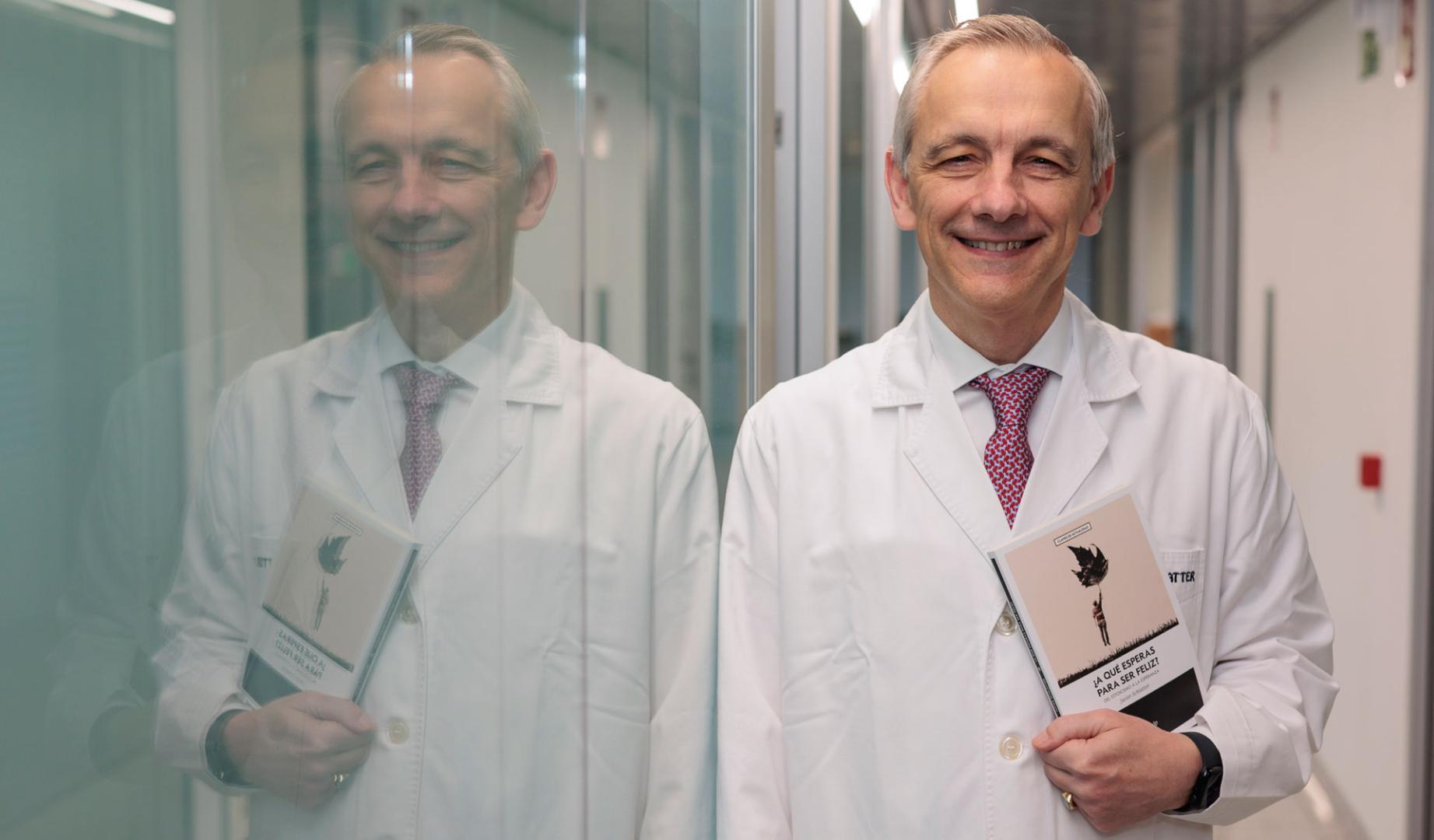 El Dr. Javier Schlatter es autor de varios libros de divulgación sobre salud mental