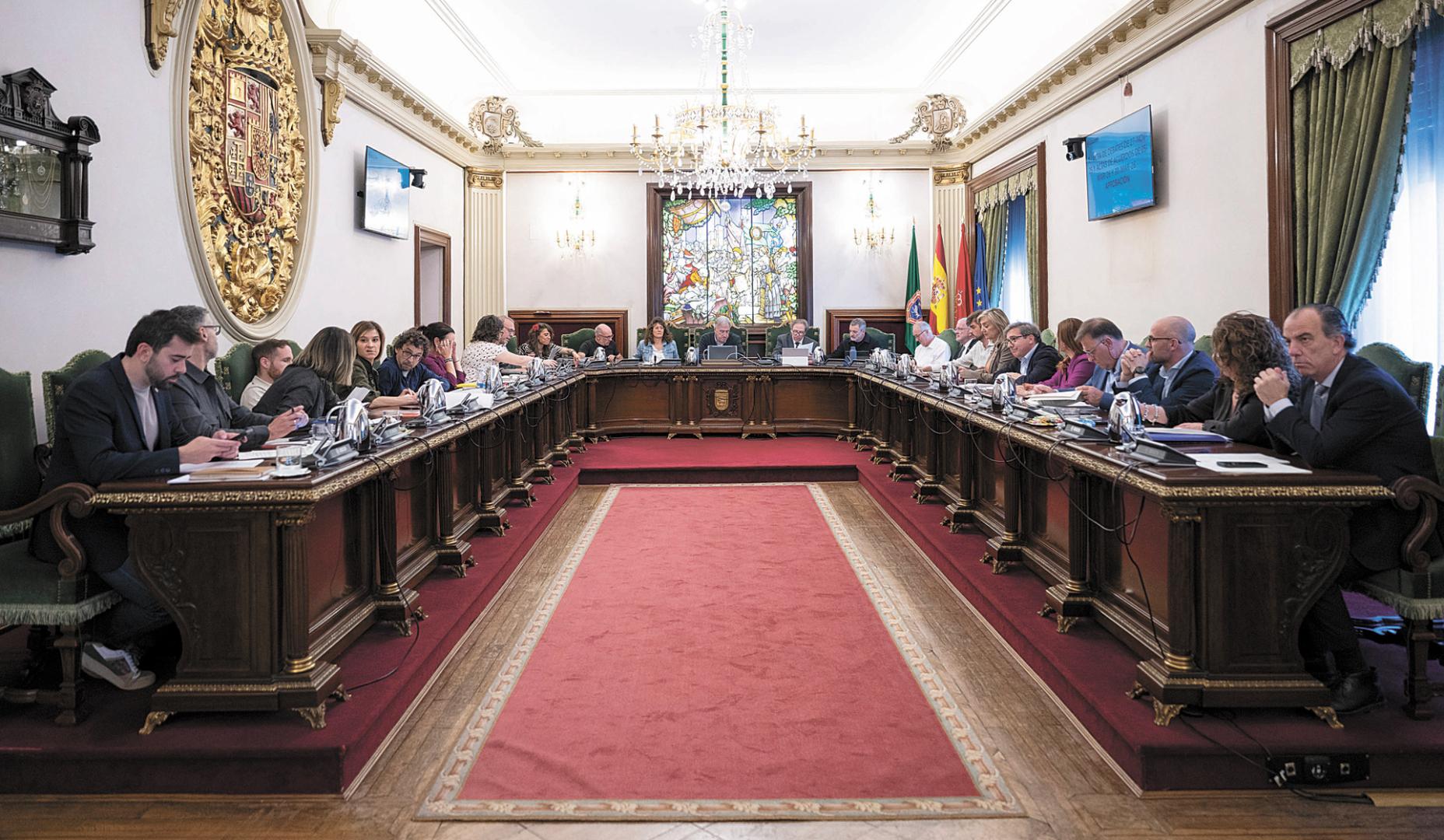 Vista general del inicio del pleno del Ayuntamiento de Pamplona celebrado este jueves