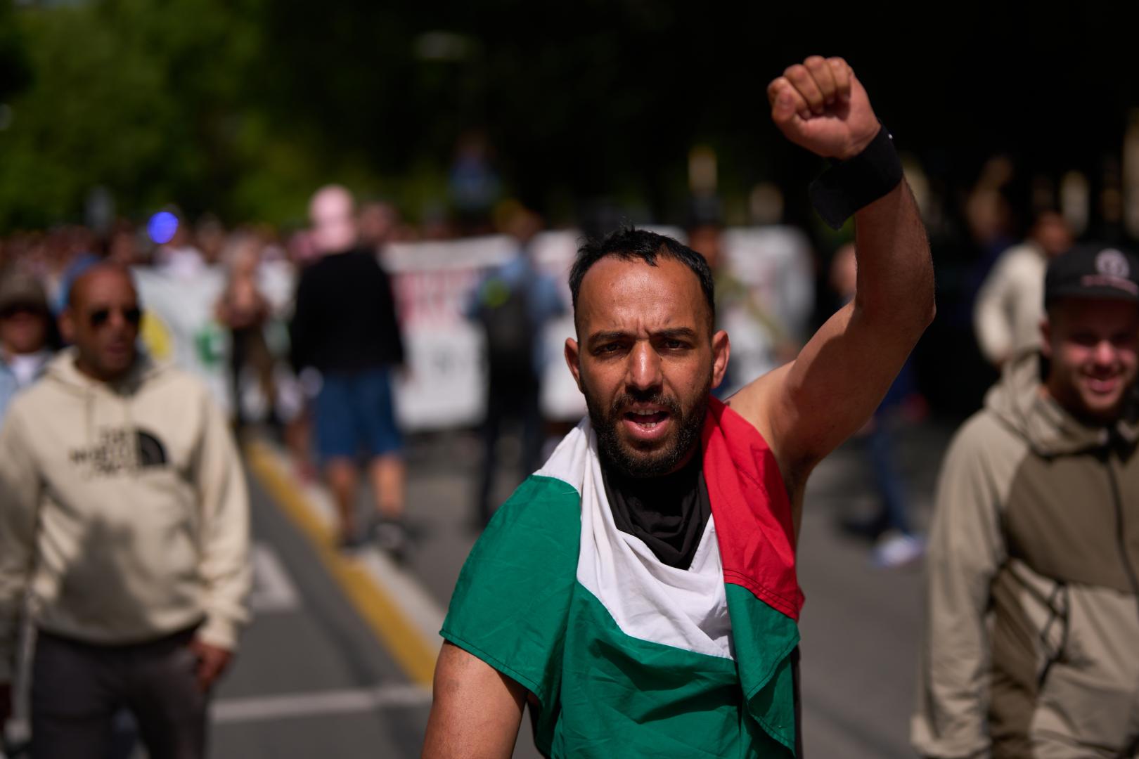 Manifestación en Pamplona en protesta por el desalojo de inmigrantes y para reclamar el empadronamiento de las personas sin hogar