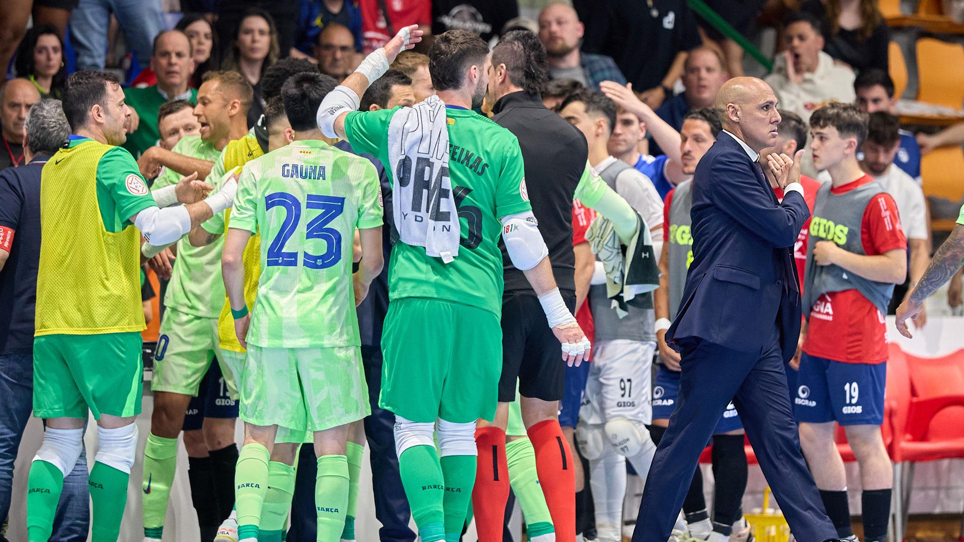 Tumulto que se formó en el túnel de vestuarios en el descanso del Osasuna Magna-Barça