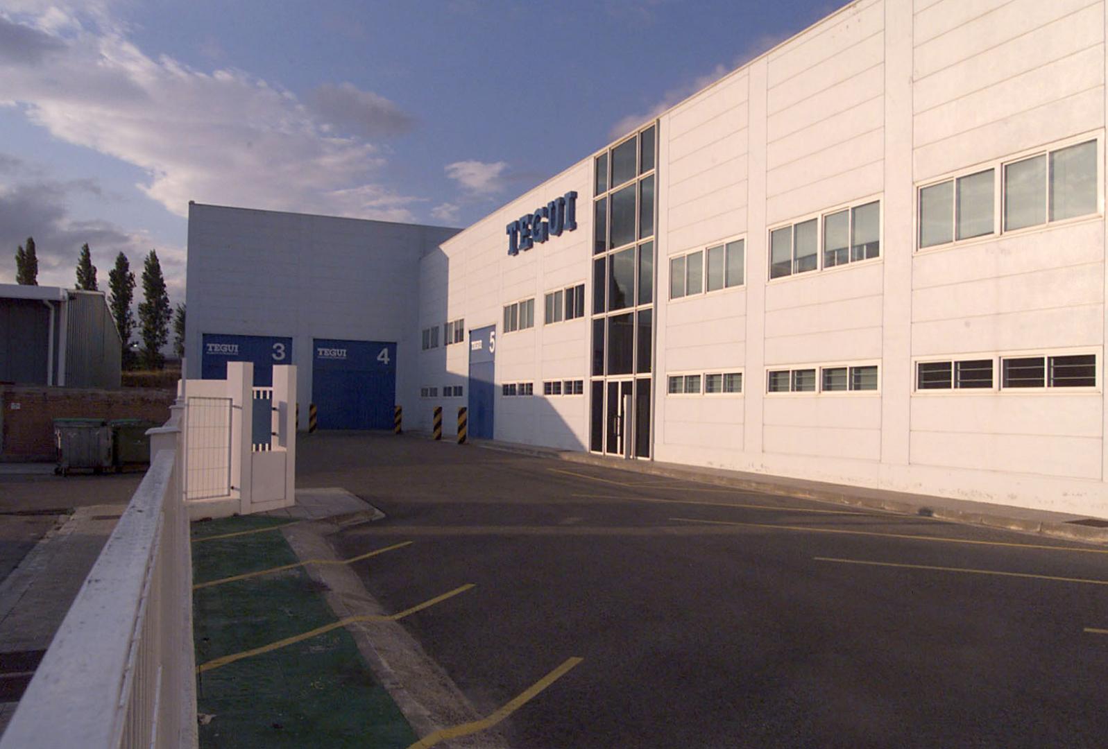 EXTERIOR DE TEGUI, EMPRESA DE ELECTRONICA, EN LANDABEN EXTERIOR DE TEGUI, EMPRESA DE ELECTRONICA, EN LANDABEN J.A. GOÑI