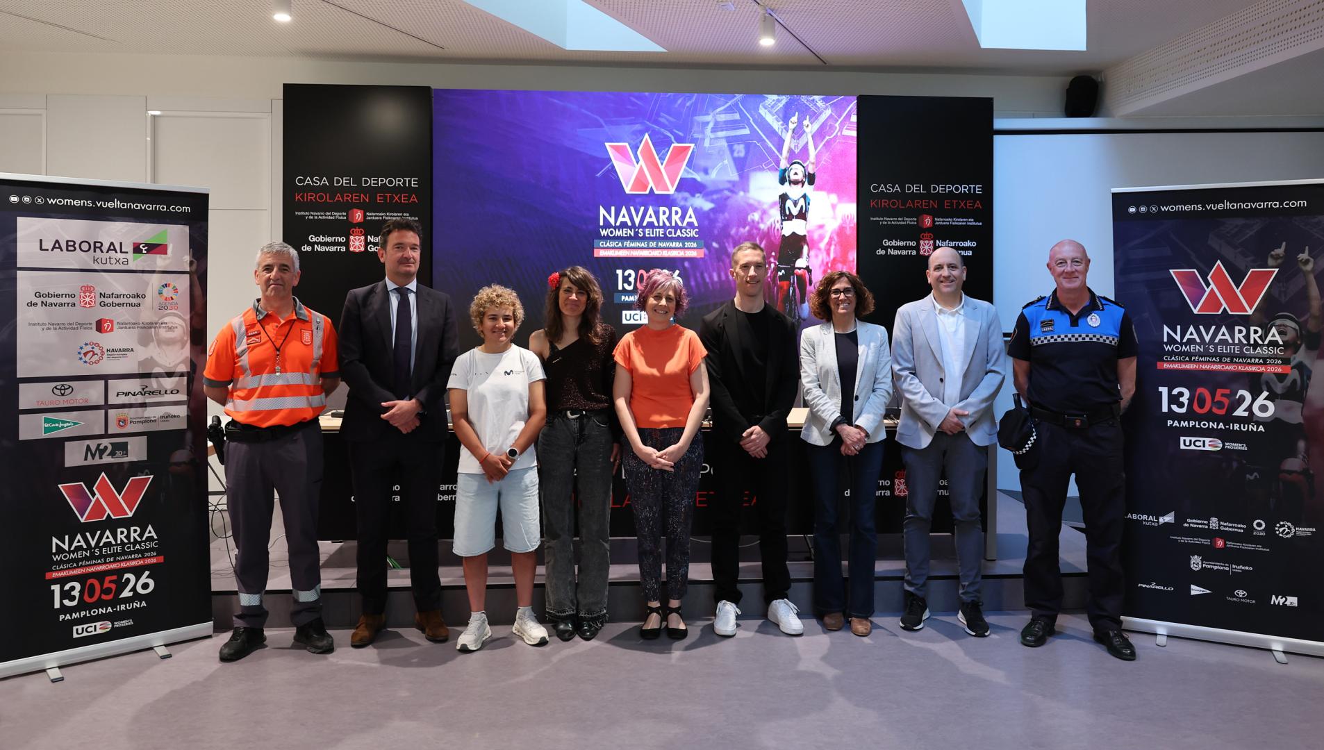 La presentación contó con la presencia de representantes de la Policía Foral y la Policía Municipal de Pamplona, Miguel Bados (El Corte Inglés), Paula Ostiz (ciclista del Movistar), Maider Beloki (concejal del Ayuntamiento de Pamplona), Rebeca Esnaola (consejera de Deporte), Sergio Rodríguez (director técnico de la prueba), Maitane Bueno (Laboral Kutxa) e Iñigo Echániz (Pinarello).