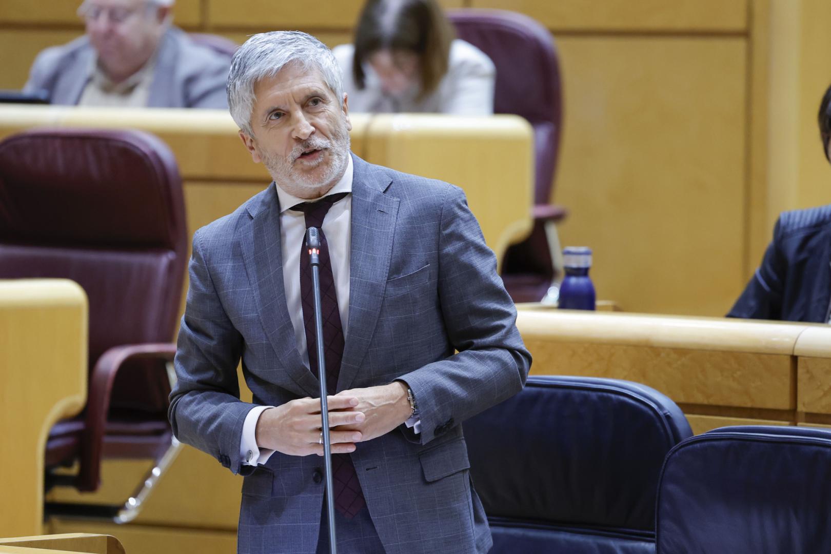 El ministro del Interior, Fernando Grande Marlaska, interviene durante la sesión de control al Gobierno celebrada por el pleno del Senado, este martes en Madrid