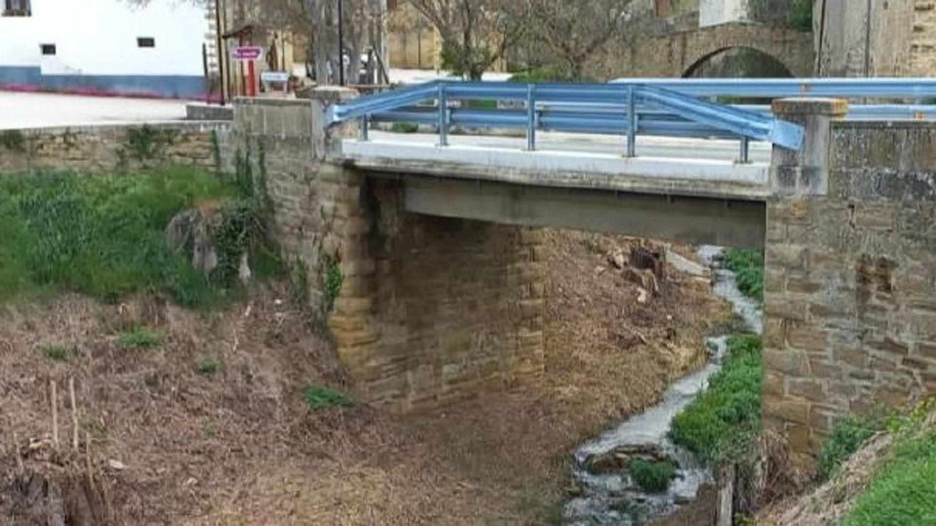 Puente de Olleta junto al cual se ubicará la nueva pasarela peatonal y ciclable