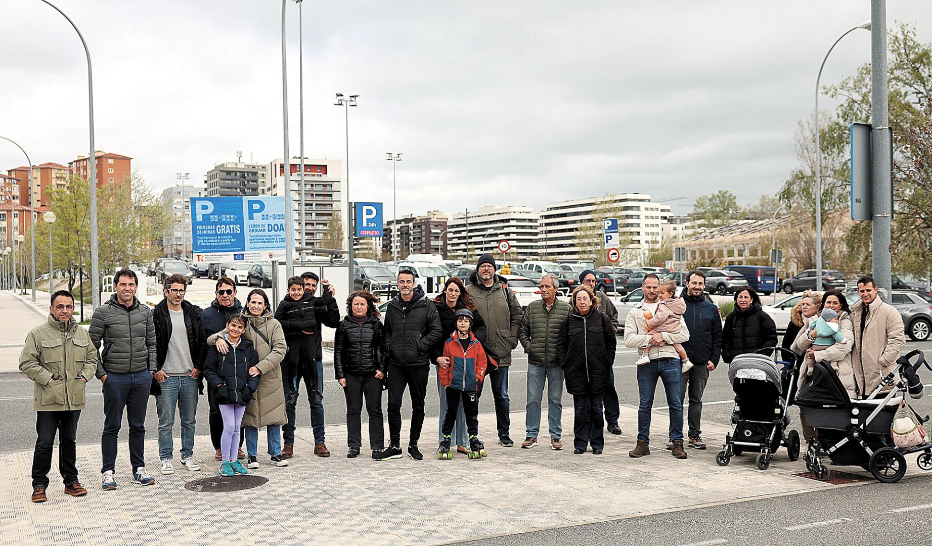 Vecinos afectados exponen sus argumentos contra el plan urbanístico de Pamplona