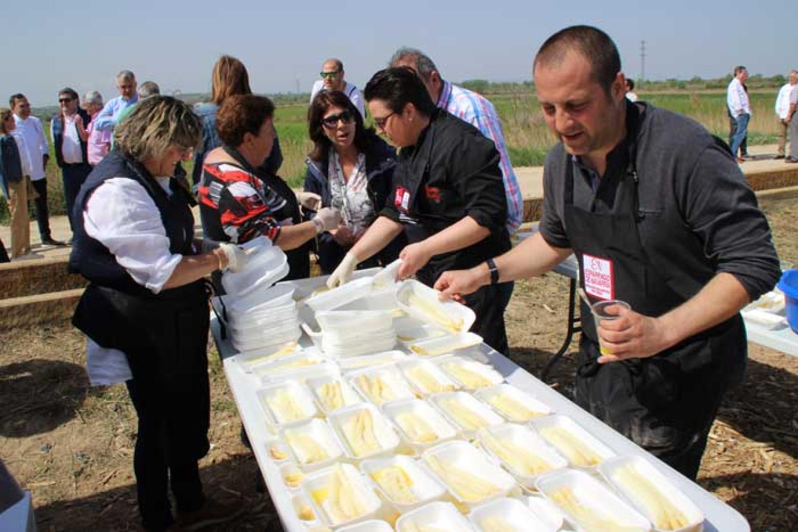 Cabanillas celebra el Día de la Alcachofa y el Espárrago.
