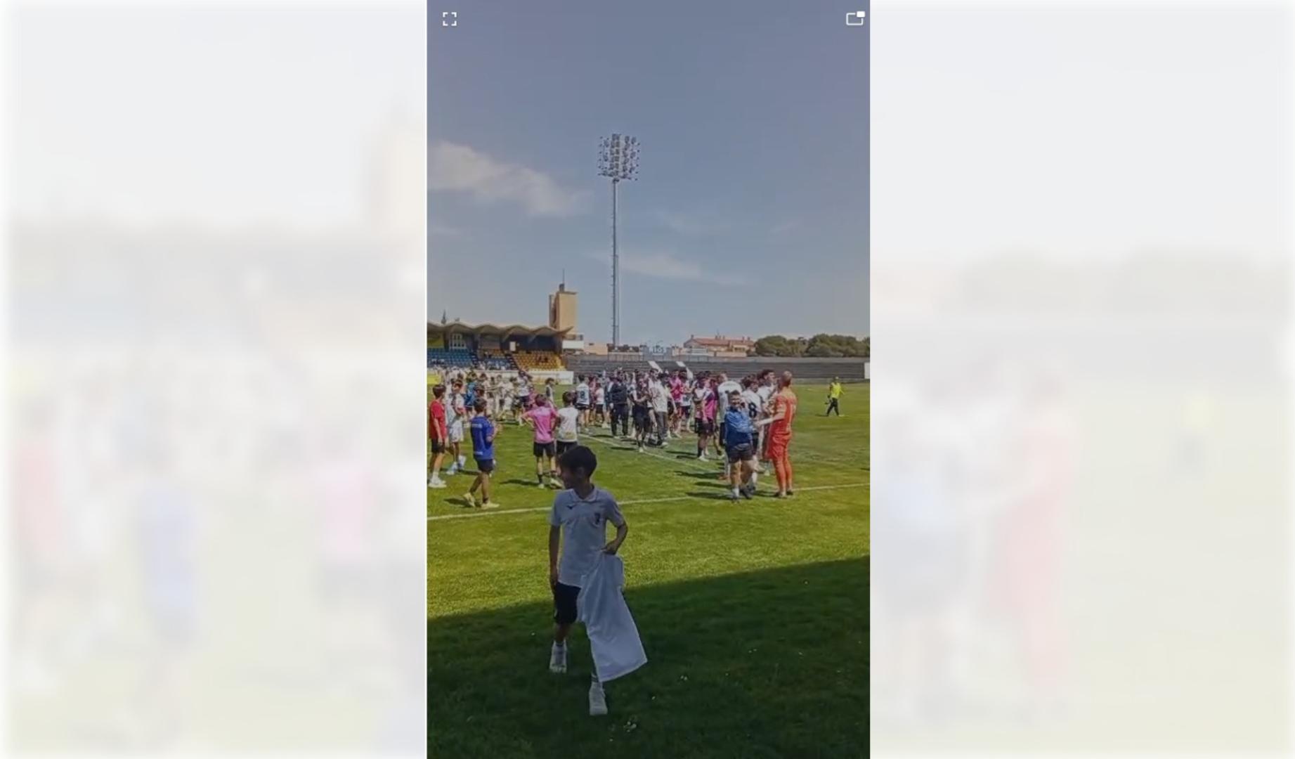 El Tudelano celebra su clasificación para el play off de ascenso a Primera rfef a pesar de perder contra el Alavés B