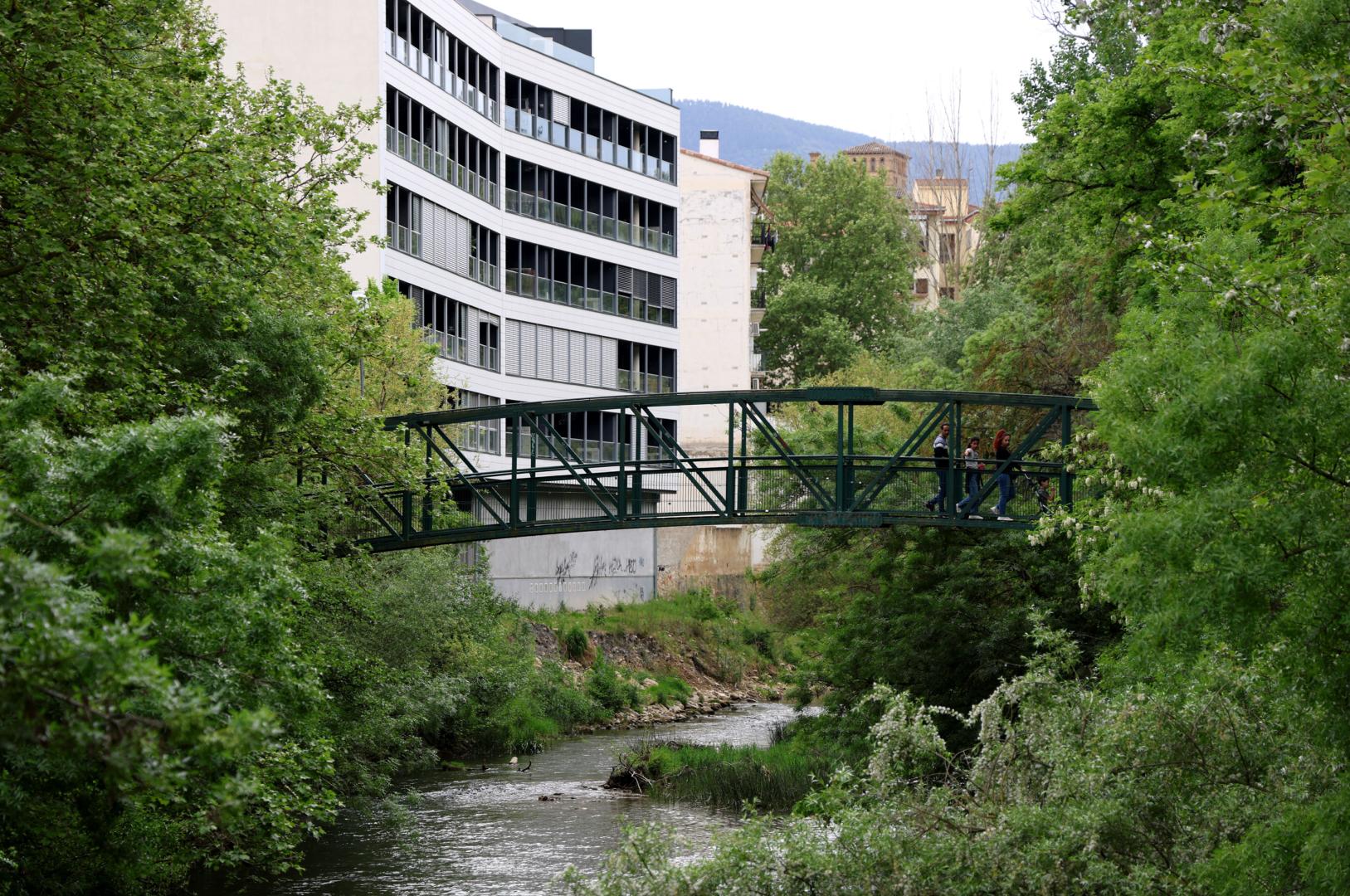 A: Sonia Salsamendi F: 27/04/26 P: Pasarela L: Estella T: Arreglo de las Pasarelas