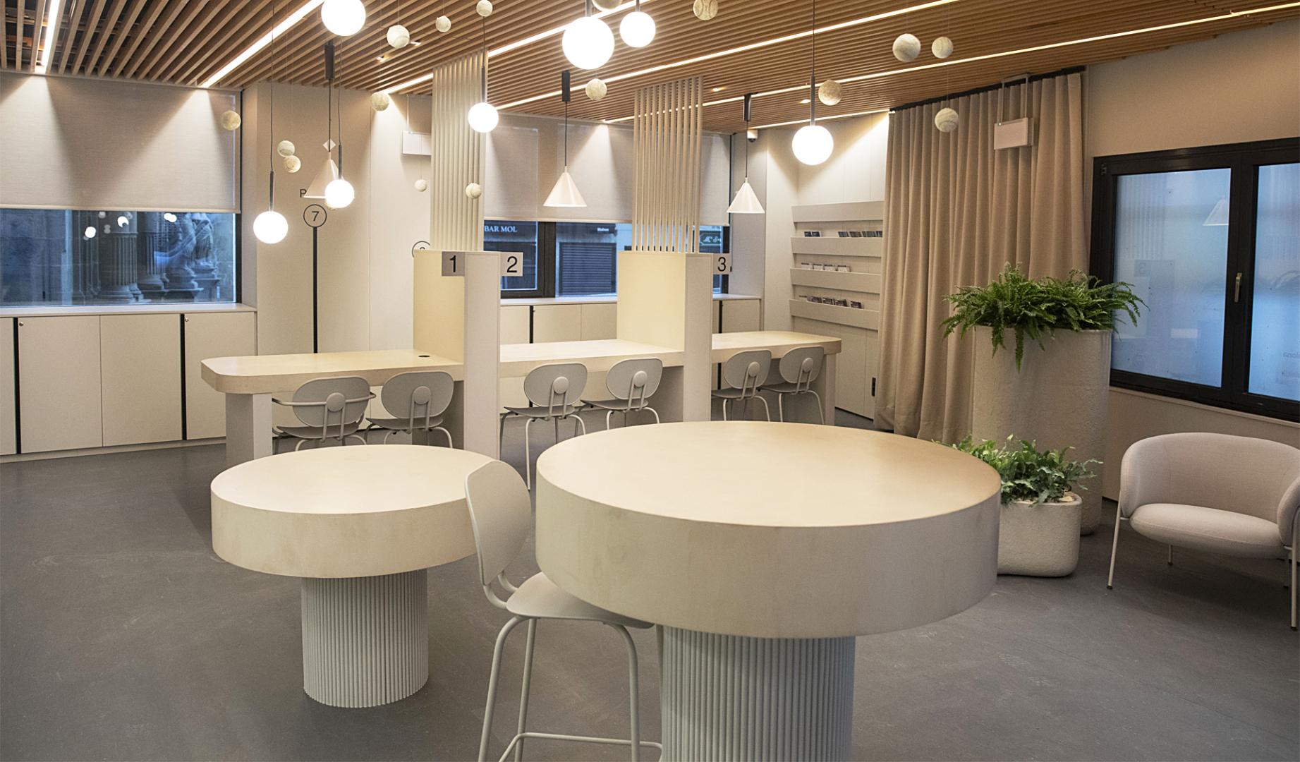 Interior del local tras la reforma