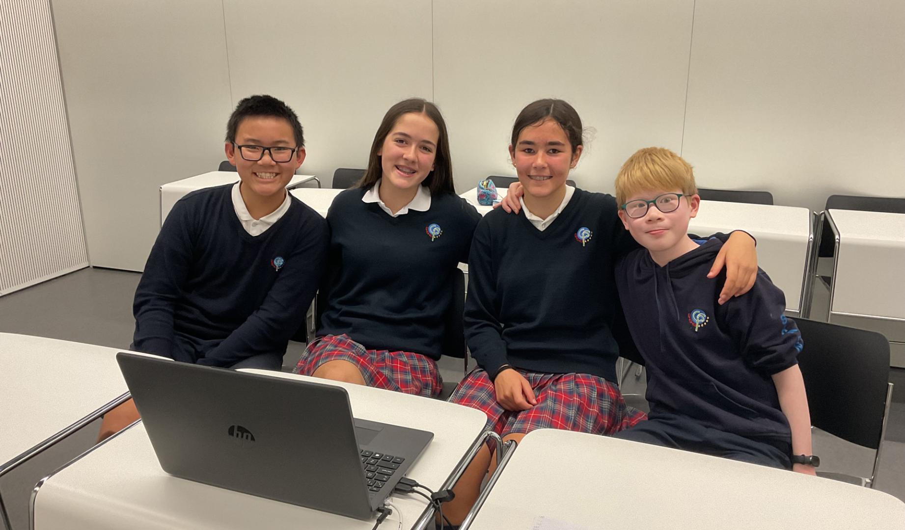 Alumnos del Colegio San Cernin que representarán a Navarra en las Olimpiadas Entreredes