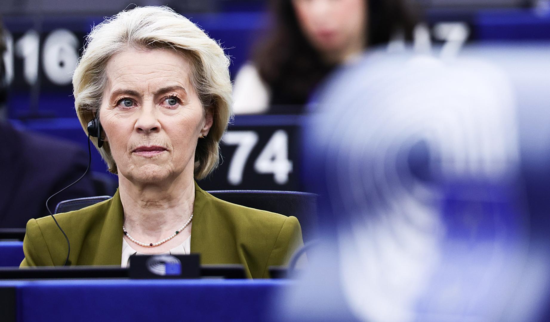 La presidenta de la Comisión Europea, Ursula von der Leyen, durante un debate este miércoles 29 de abril