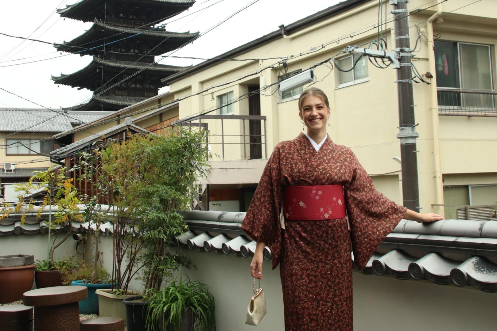 Ane París posa con un kimono tradicional japonés