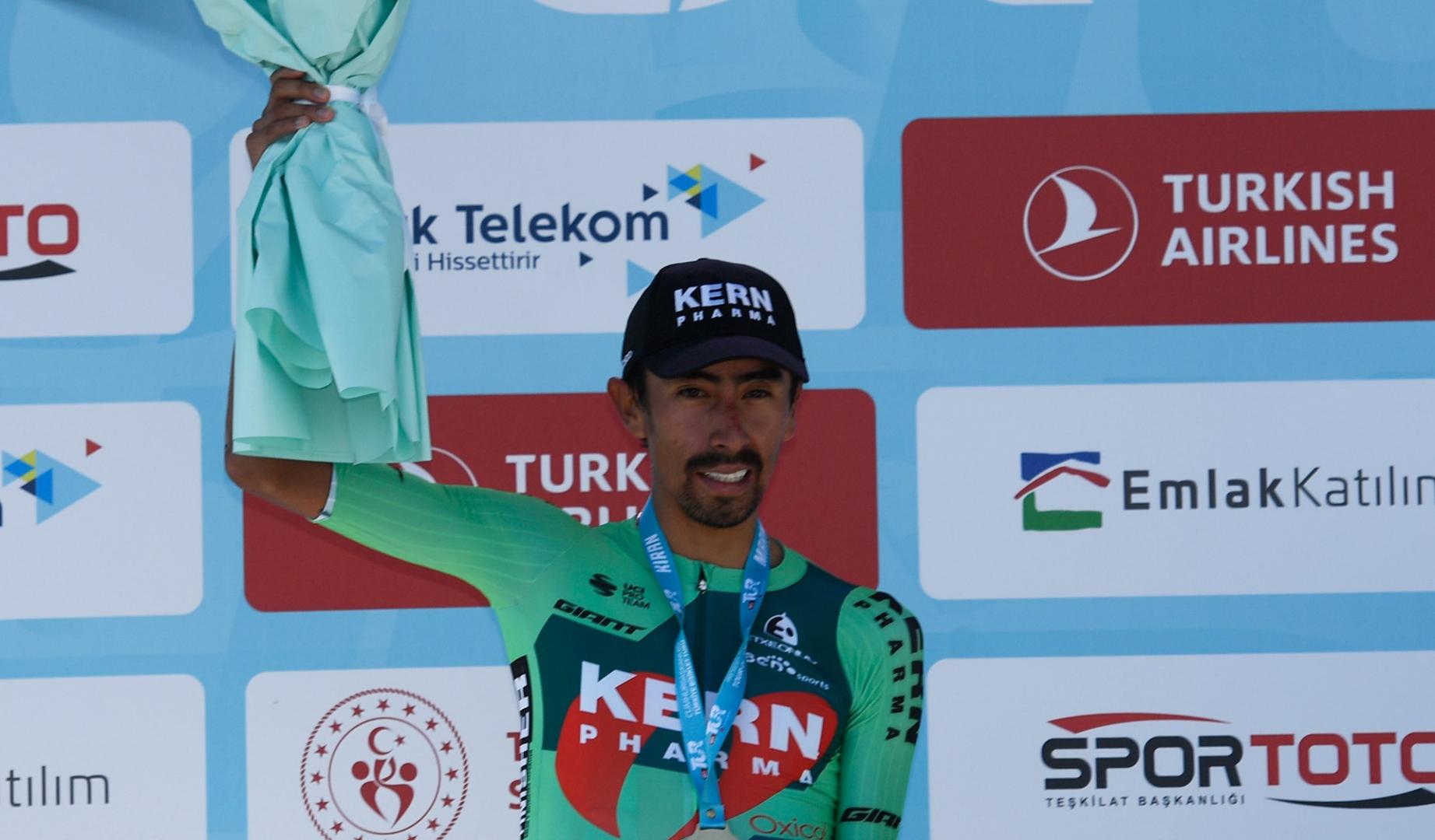 Iván Sosa, en el podio de la Vuelta a Turquía