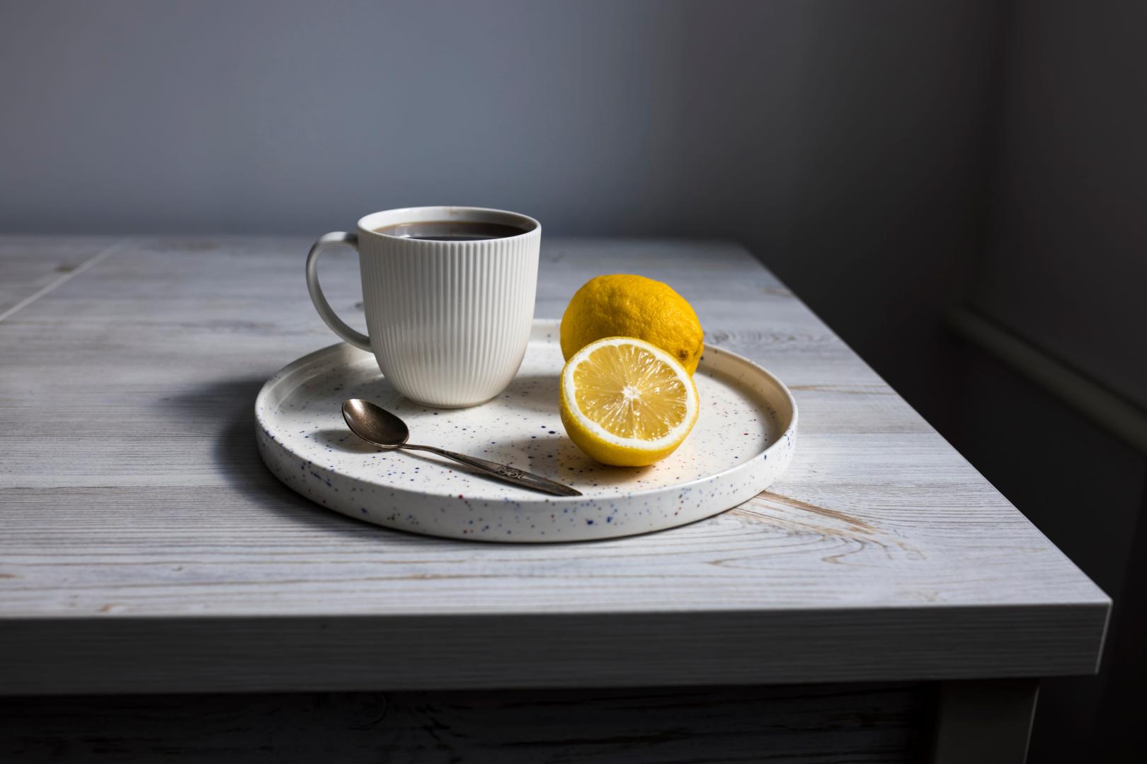 Algunos usuarios de las redes sociales aseguran que el café con limón tiene otras propiedades