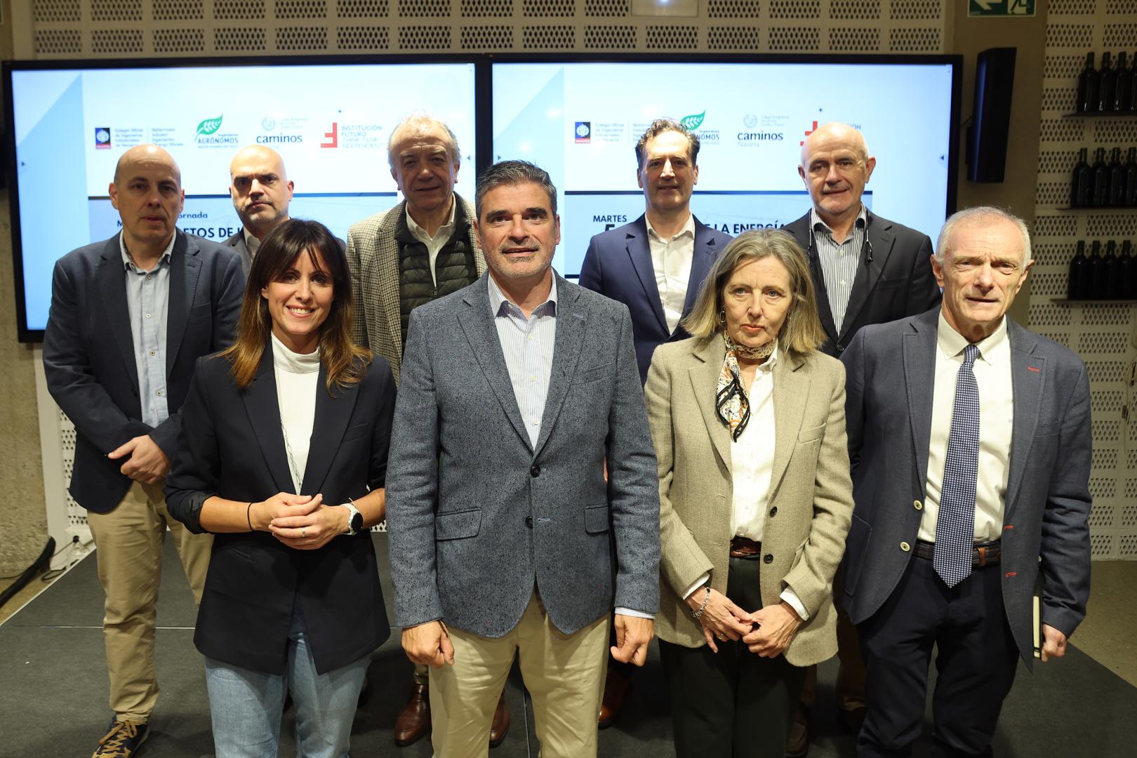 A:  EDUARDO BUXENS F:    05  MAYO 2026 L:   PAMPLONA - la finca T:  JORNADA RETOS DE LA ENERGÍA EN NAVARRA