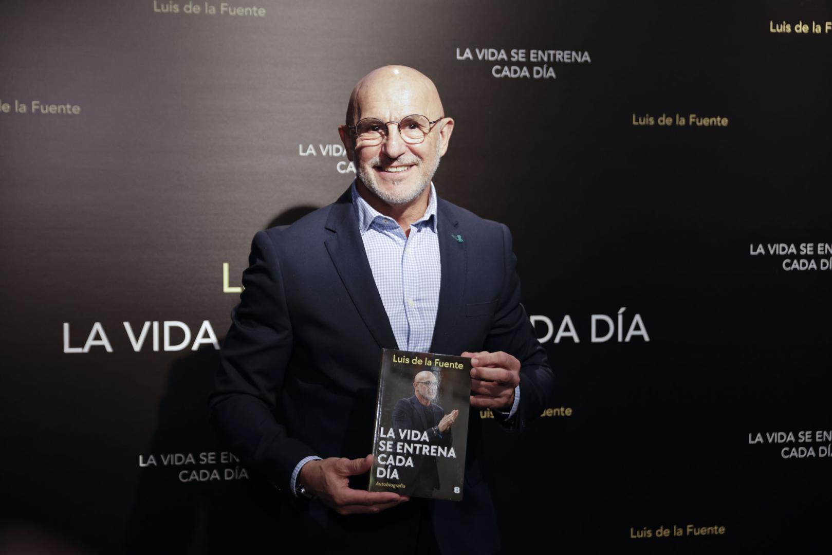 Luis de la Fuente ha presentado este miércoles su autobiografía, 'La vida se entrena cada día'