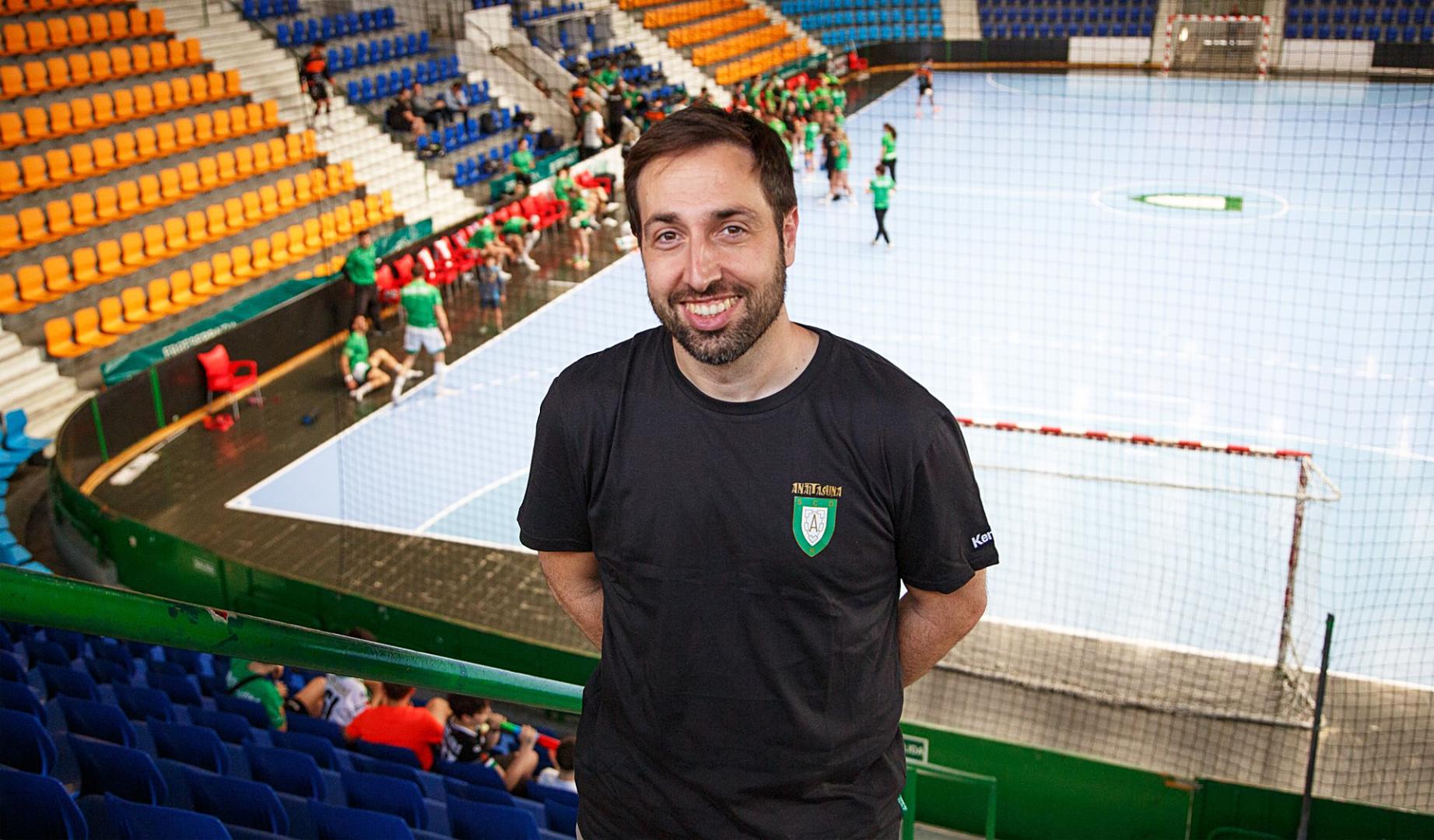 Fernando Gurich, presentado como nuevo director deportivo de Anaitasuna