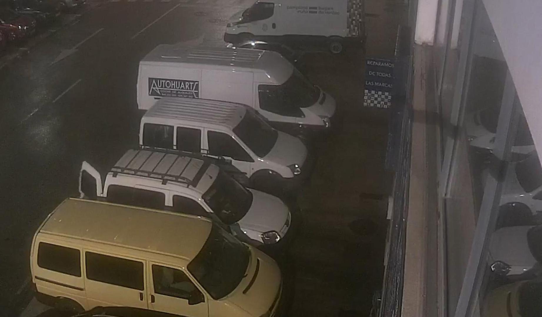 Guardia Civil investiga a dos varones por robos con fuerza en vehículos depositados en talleres