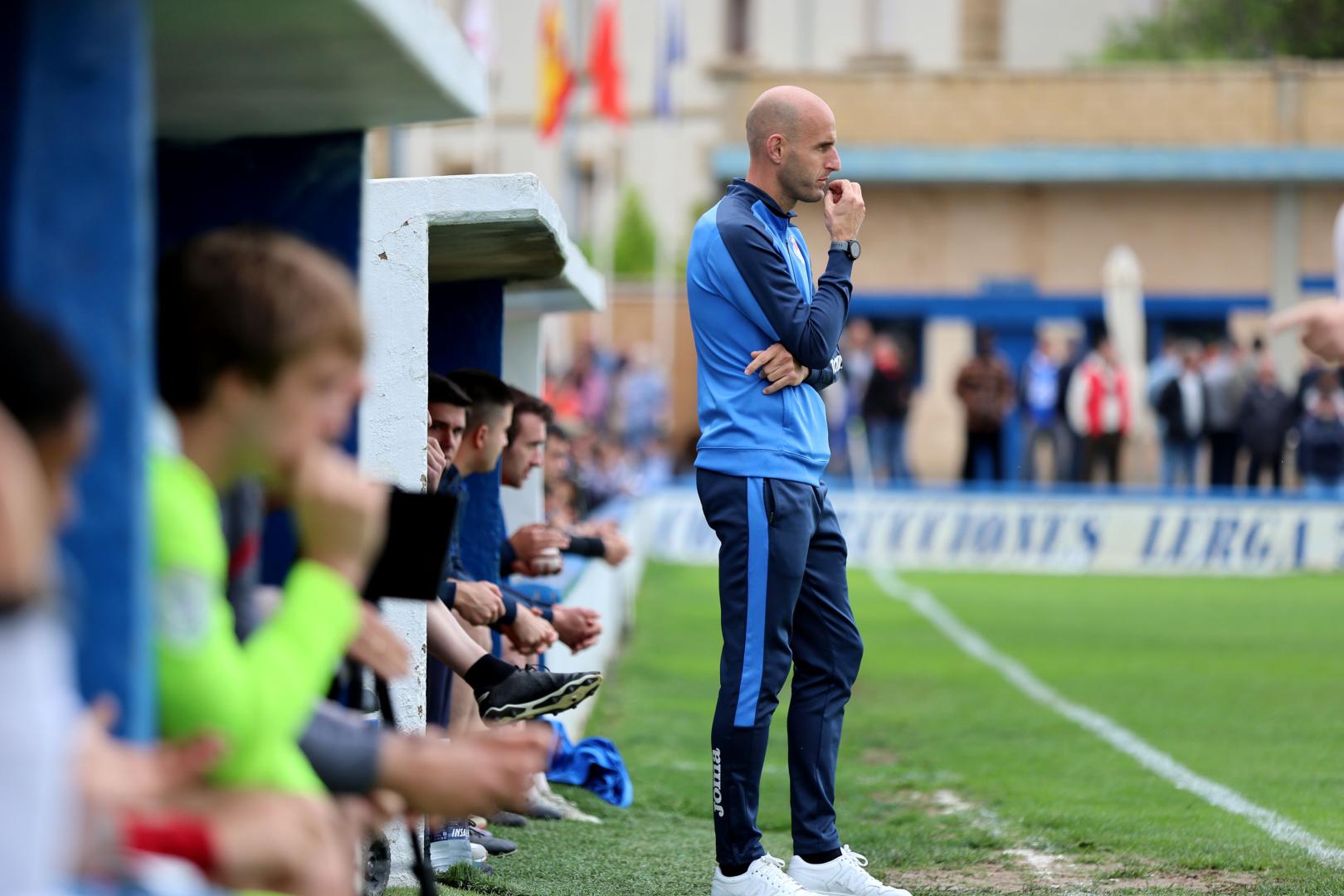 Ion Vélez, técnico de la Peña Sport, en el duelo ante el Subiza