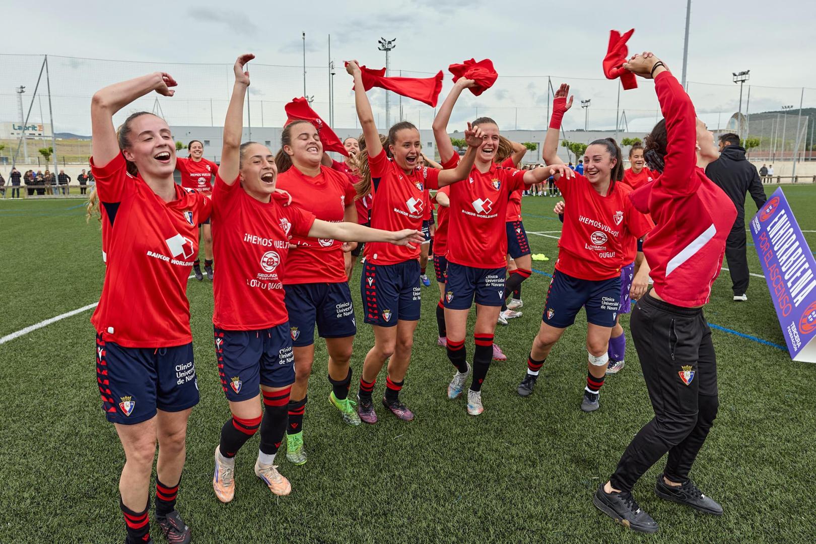 Partido de vuelta playoff de ascenso entre Osasuna Femenino B y Mallorca Internacional.