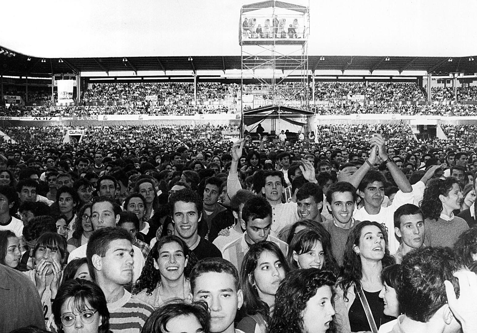 Unas 18.000 personas asistieron al concierto en El Sadar