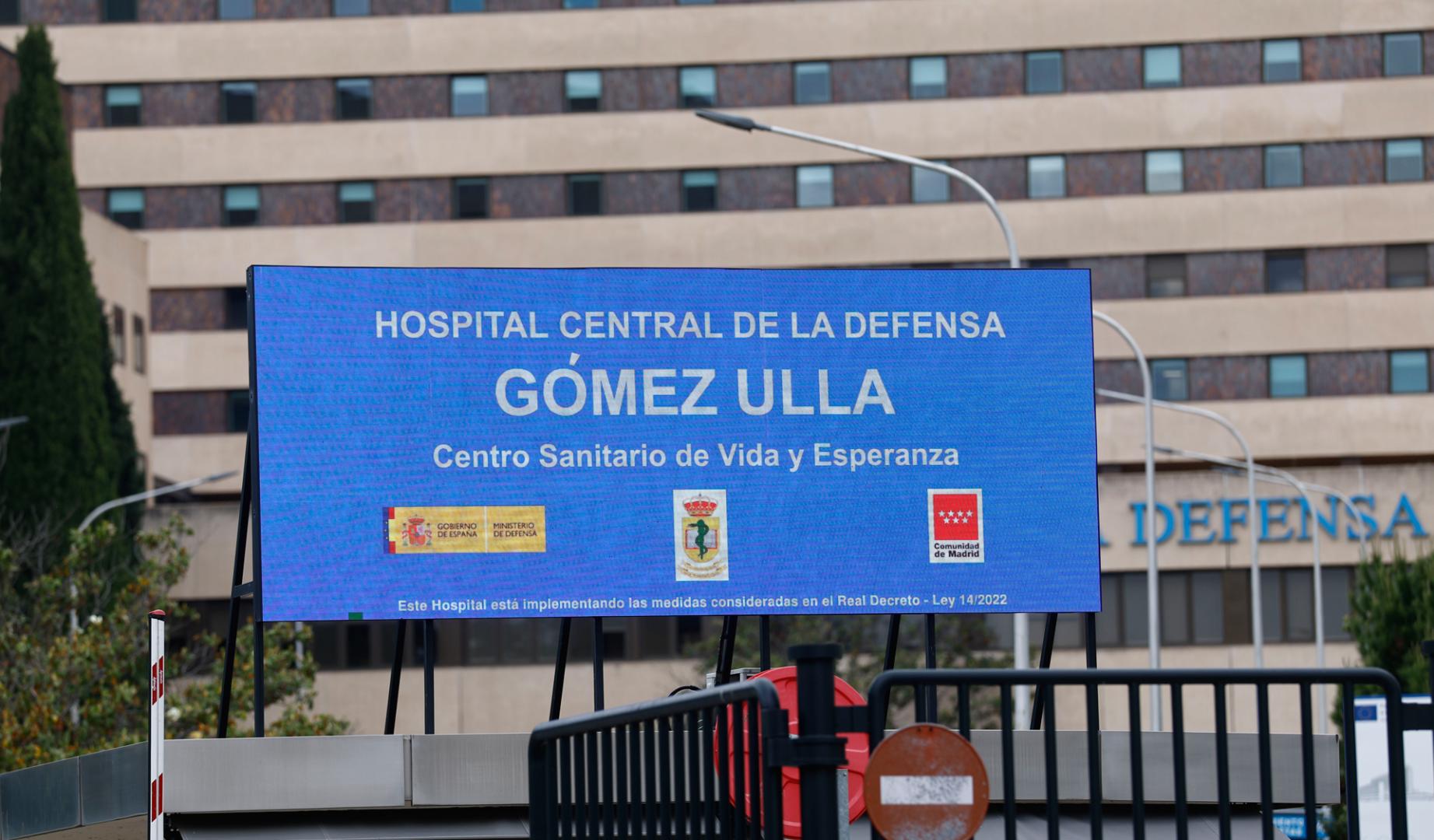 Acceso principal del Hospital Central de la Defensa Gómez Ulla