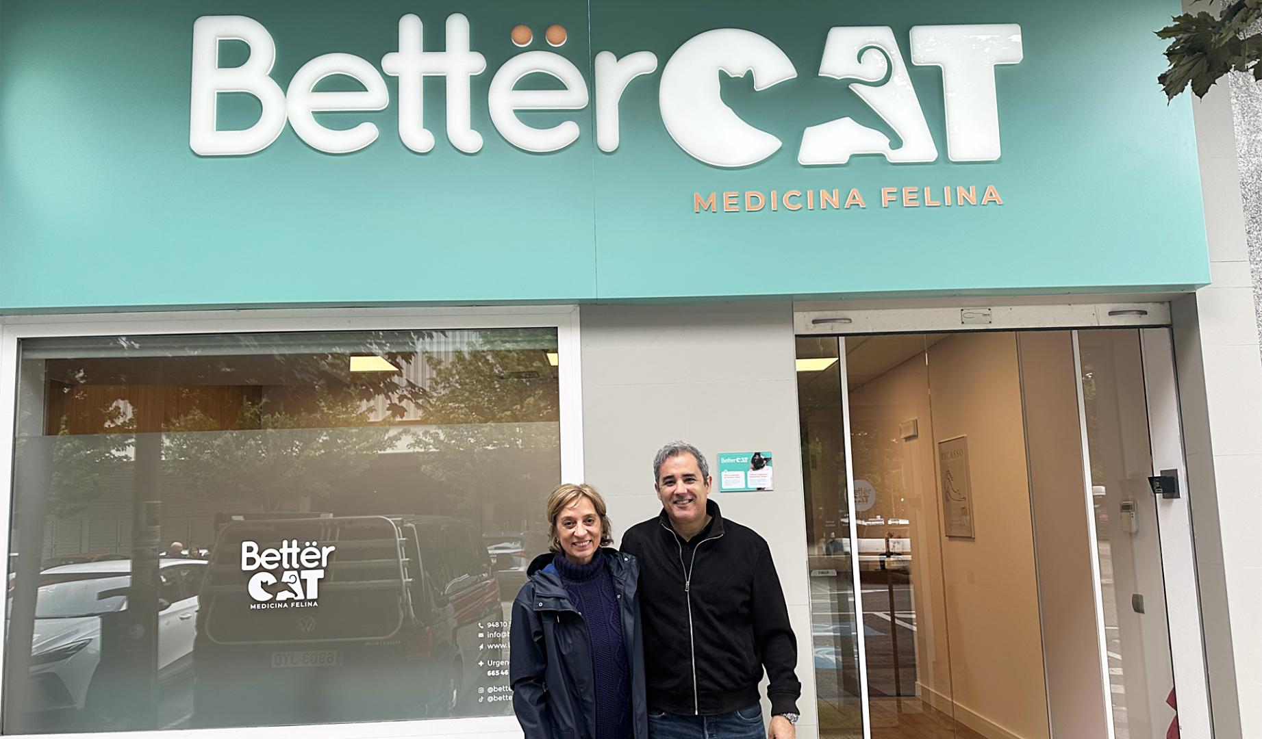 Victoria María Margni y Diego González Azcurra, frente a Better Cat, situado en la calle Sadar 13