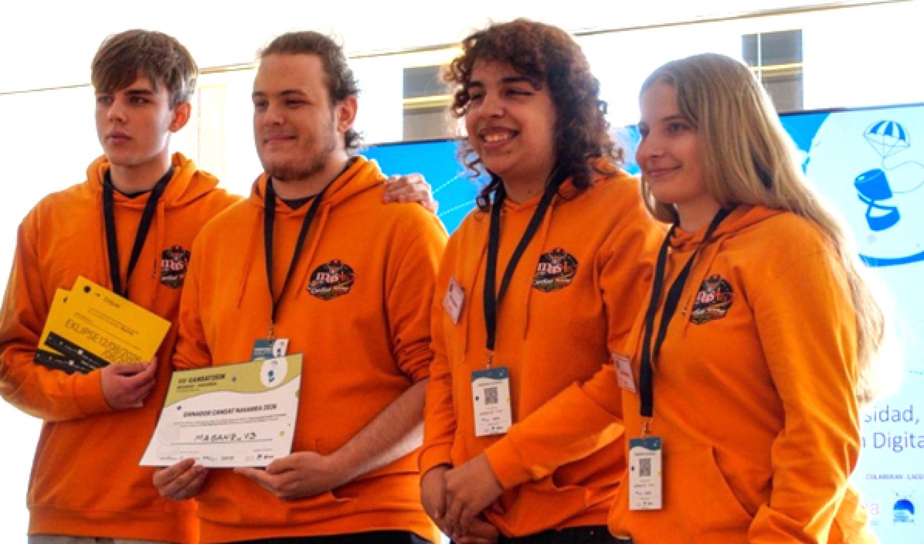 El equipo ganador de CanSat Navarra durante la entrega de premios en Baluarte el 28 de marzo de 2026