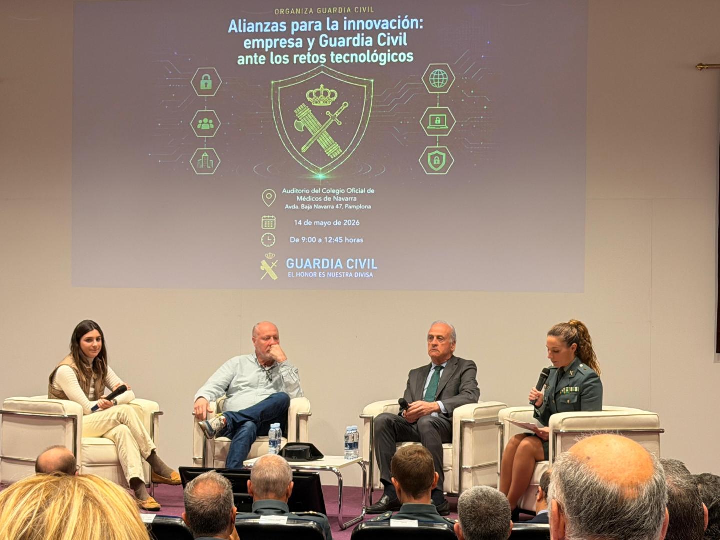 La última mesa redonda de la jornada la han formado representantes de empresas en Navarra