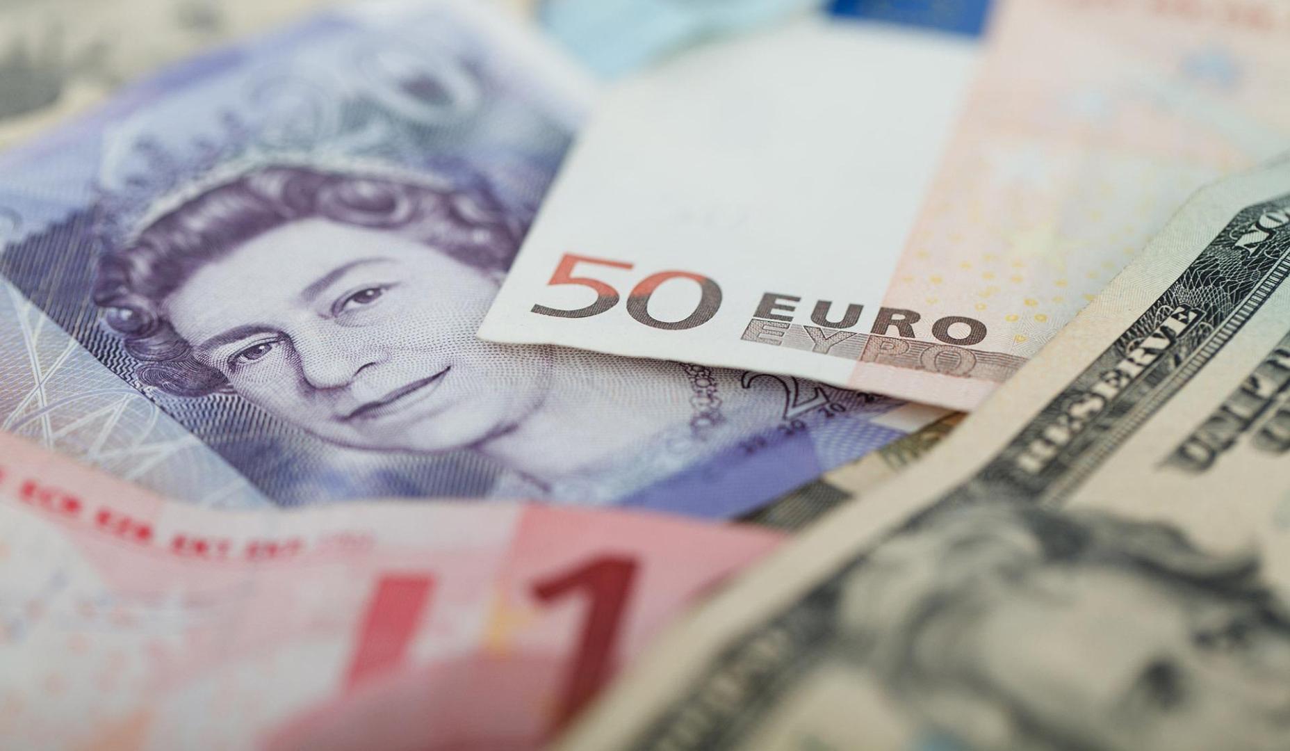 Las 350 personas y familias más adineradas del Reino Unido comparten una riqueza combinada de 784.000 millones de libras (901.000 millones de euros)