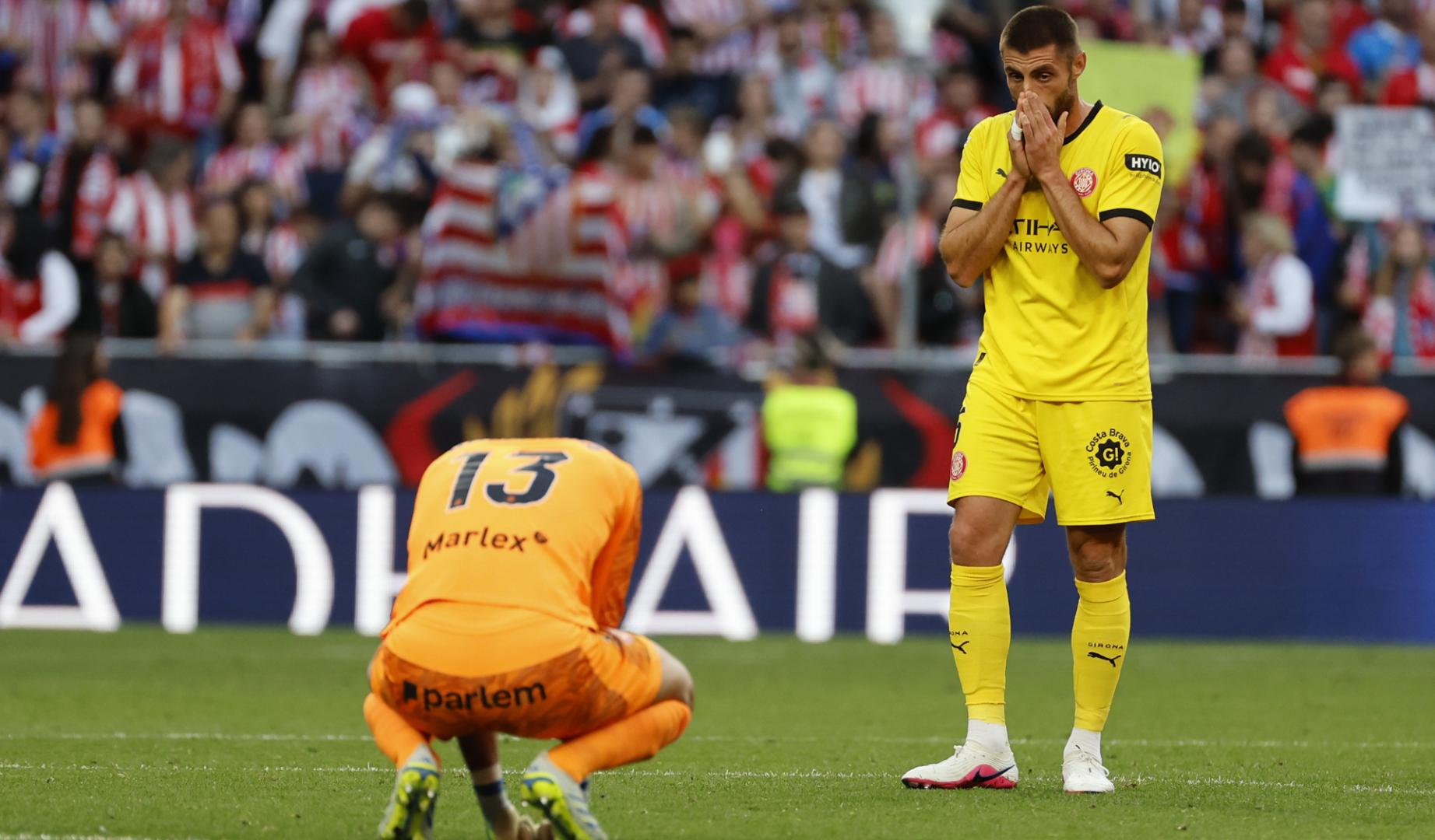 El defensa del Girona David López tras su derrota en el encuentro de la jornada 37 de LaLiga entre Atlético de Madrid
