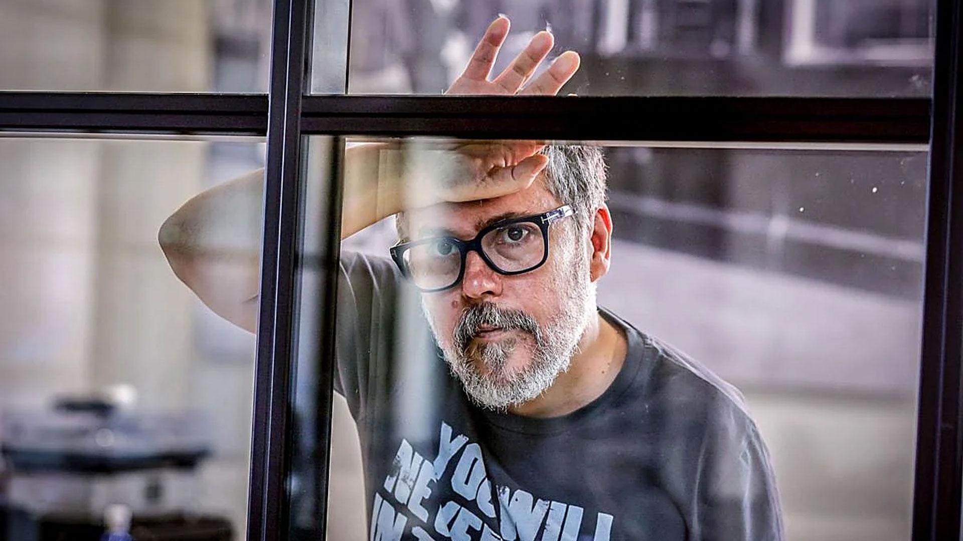 El músico gallego Iván Ferreiro repasa temas emblemáticos en su nueva gira
