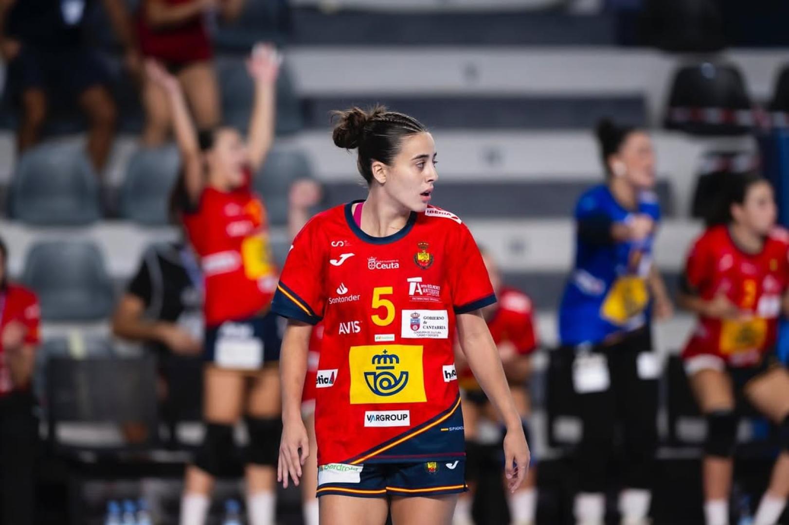 Edurne Donderis, referente en la selección nacional juvenil